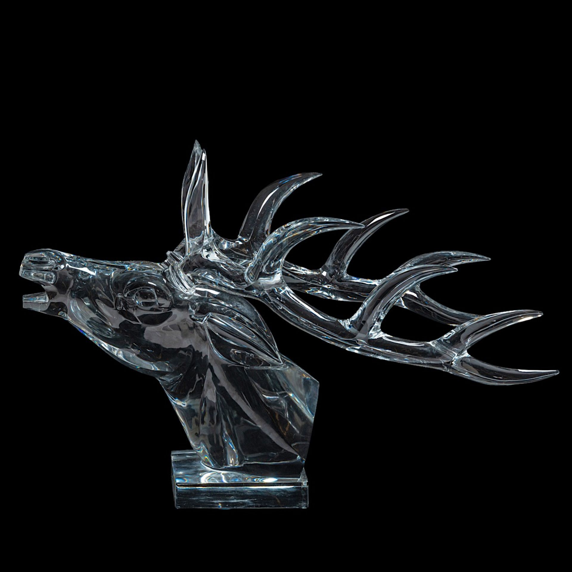 A large Baccarat crystal stag head, signed to the bottom, H 40 - W 57 cm - Image 4 of 8