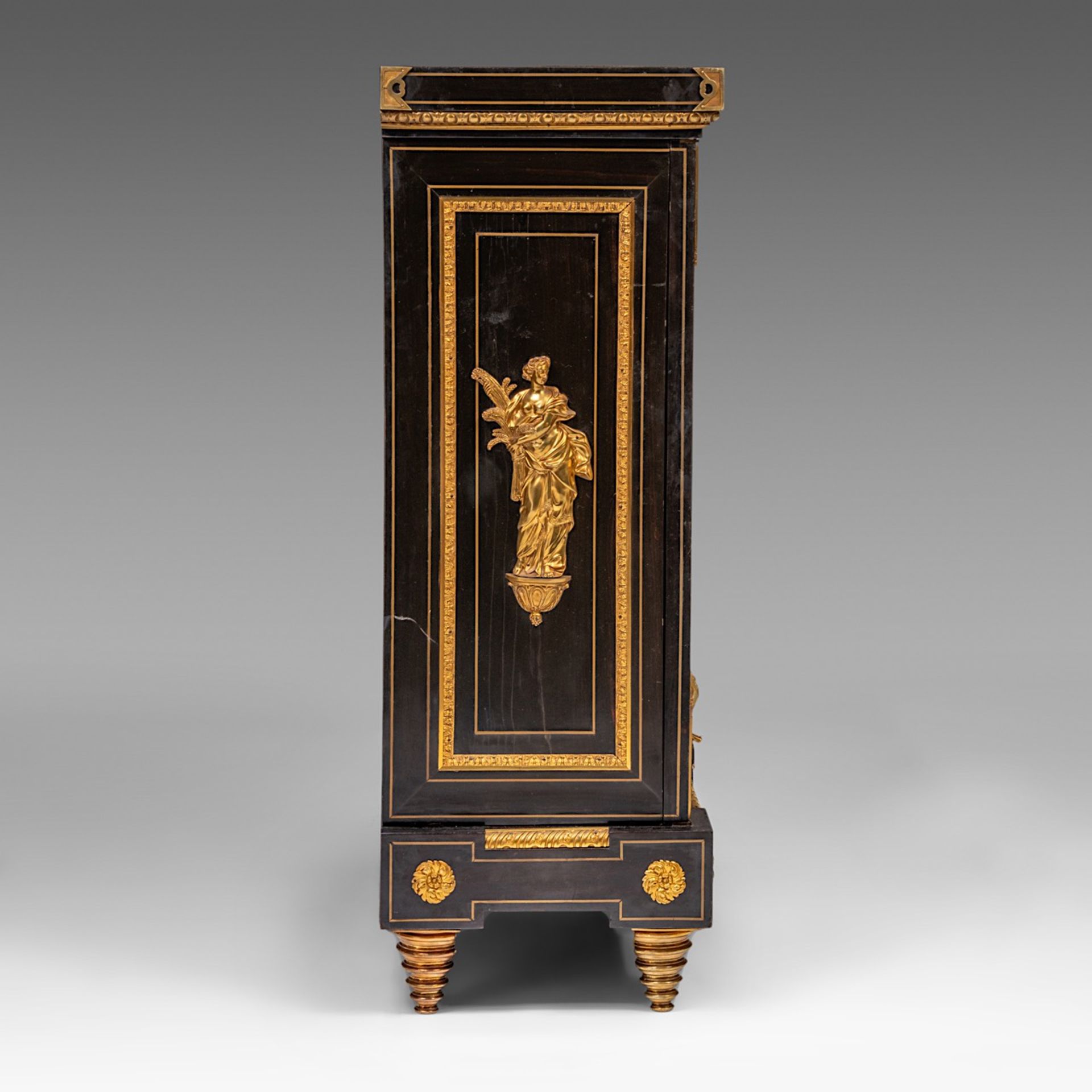 An exceptional Regence style Boulle work cabinet with gilt bronze mounts, signed Mathieu Befort The - Image 6 of 6