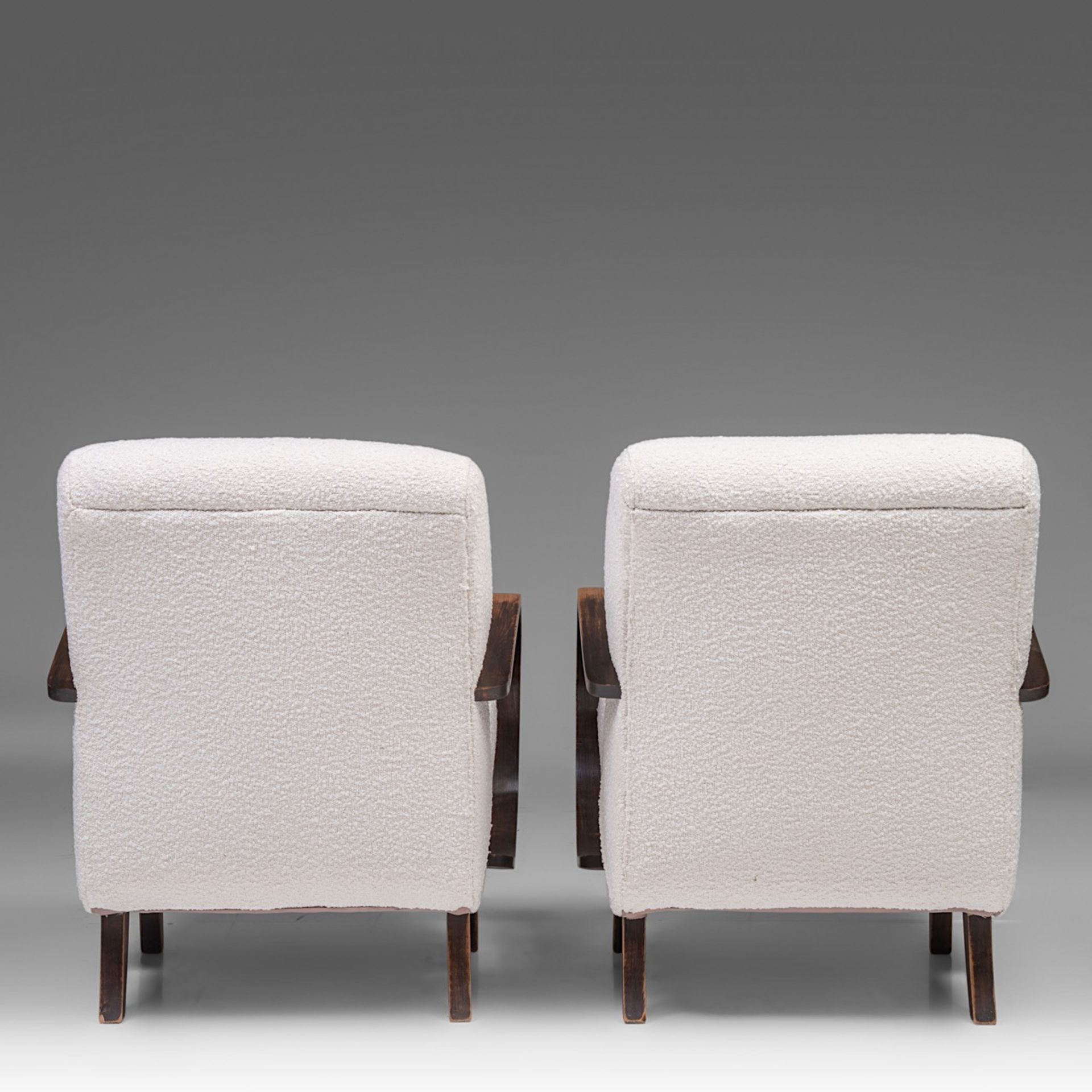 A pair of Mid-century Armchairs by Jindrich Halabala, 1950s 83 x 68 x 87 cm. (32.6 x 26.7 x 34 1/4 i - Image 5 of 13