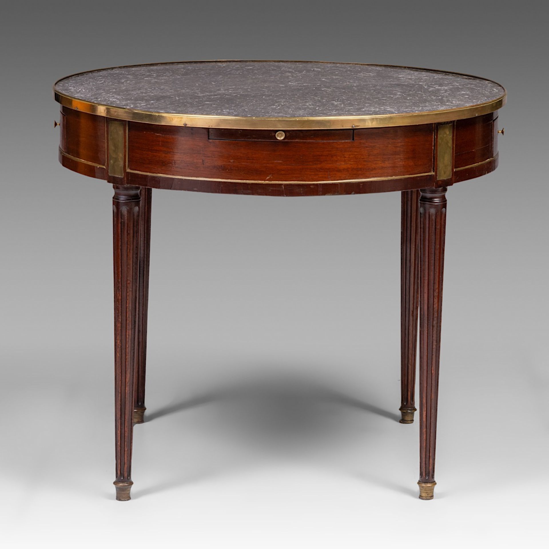 A Louis XVI bouillotte table with a marble top and gilded bronze mounts, H 73 - dia 85 cm - Image 5 of 8