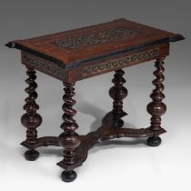 A fine Baroque rosewood and mahogany veneered centre table, 17thC, H 80 - W 105 - D 60 cm