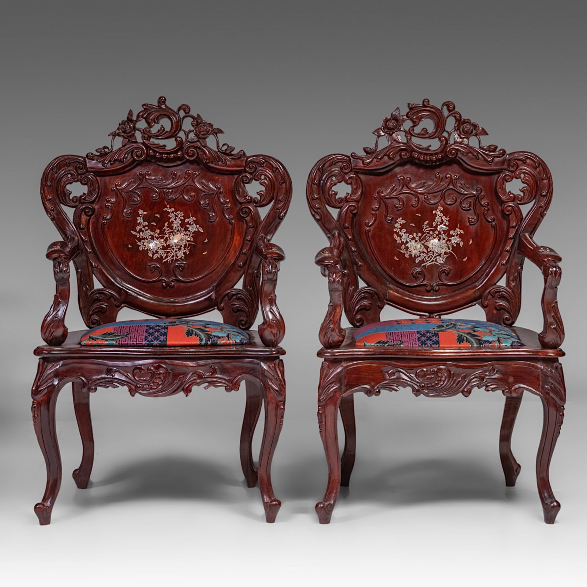 An Anglo-Chinese settee and two chairs, H settee 132 - H chair 108 cm - Image 19 of 24