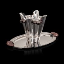 A champagne bucket by Borek Sipek for Driade, on a matching plate, H 29,5 cm