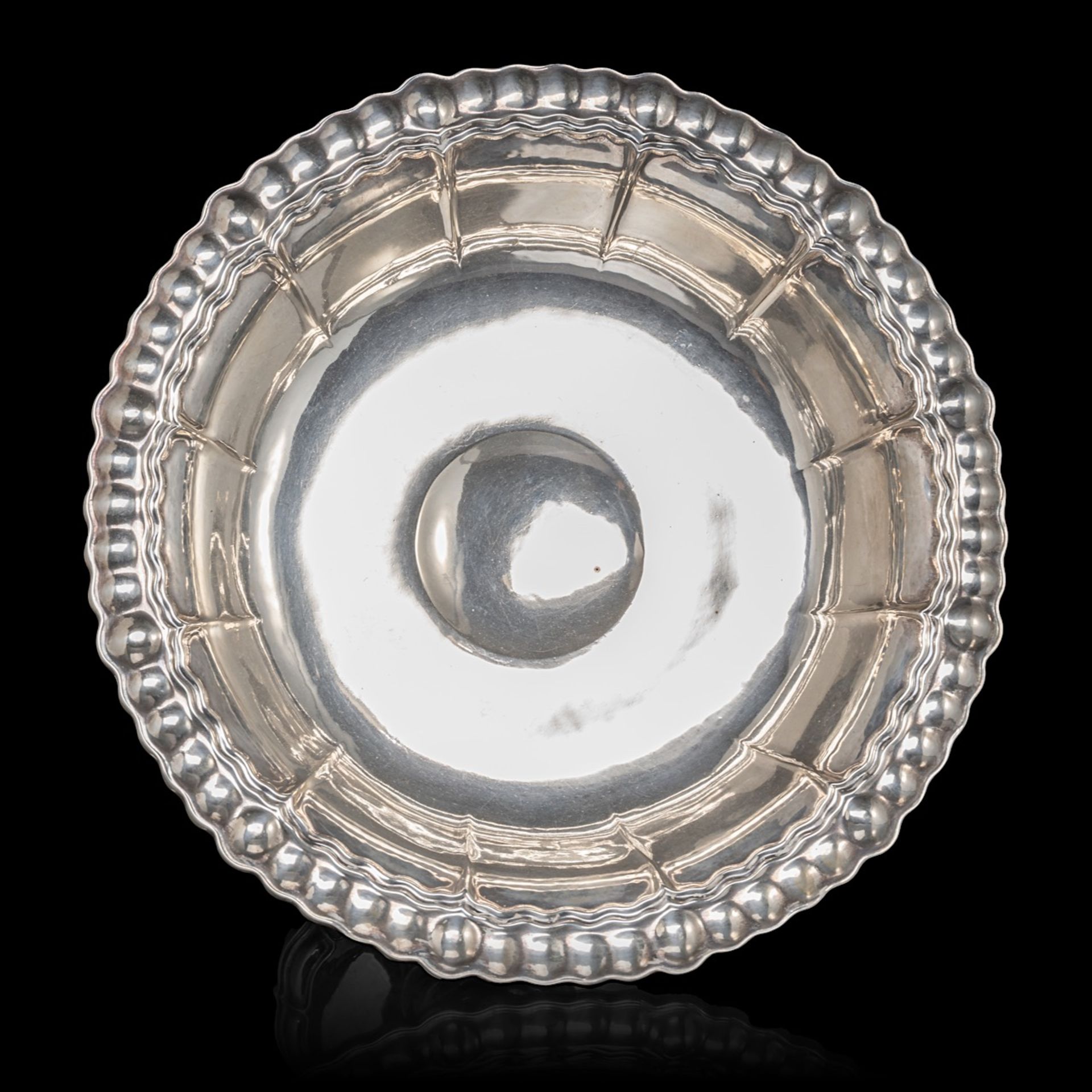 A German silver tazza, 800/000, maker's mark Carl Becker, weight: ca 1105 g, H 22 - dia 33 cm - Bild 5 aus 6