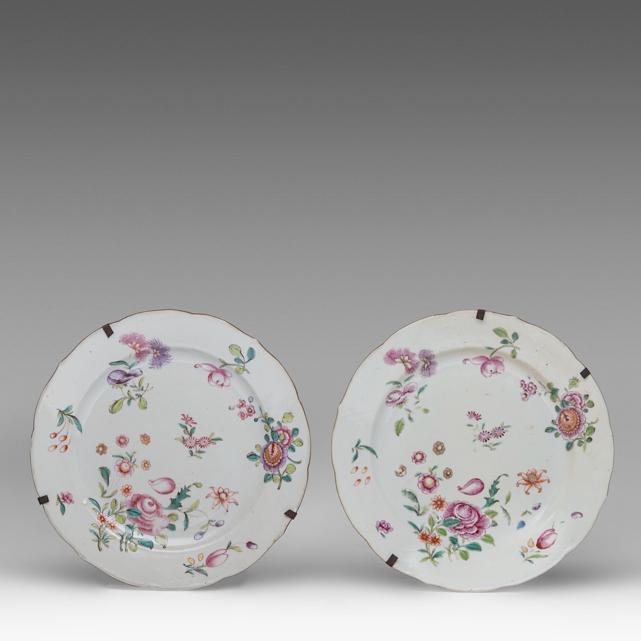 A series of two Chinese famille rose 'Magpies and Peonies' large plates and five famille rose 'Blume - Image 4 of 9