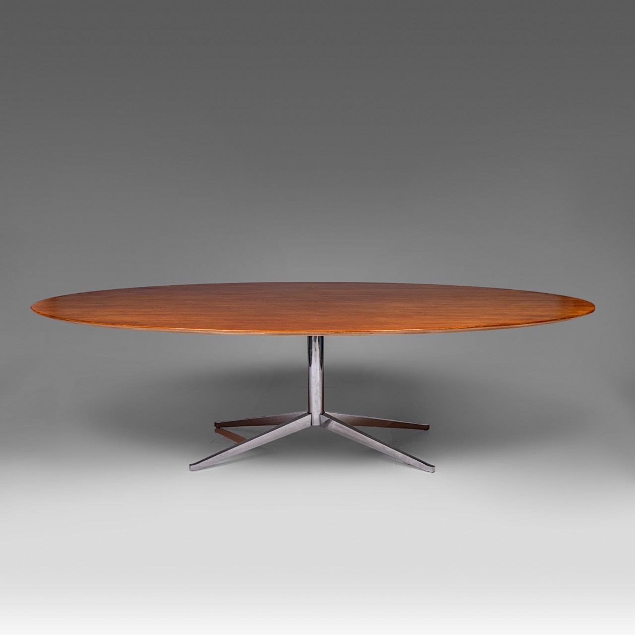 A design dining table by Florence Knoll, walnut table top on a chromed metal frame, H 72 - W 200 - D - Image 2 of 6