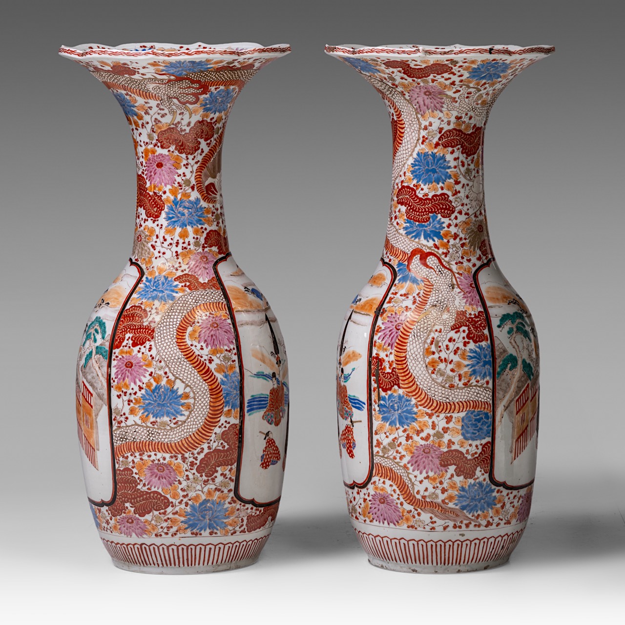 A pair of large Japanese Imari vases, 20thC, H 73 cm - Image 4 of 6