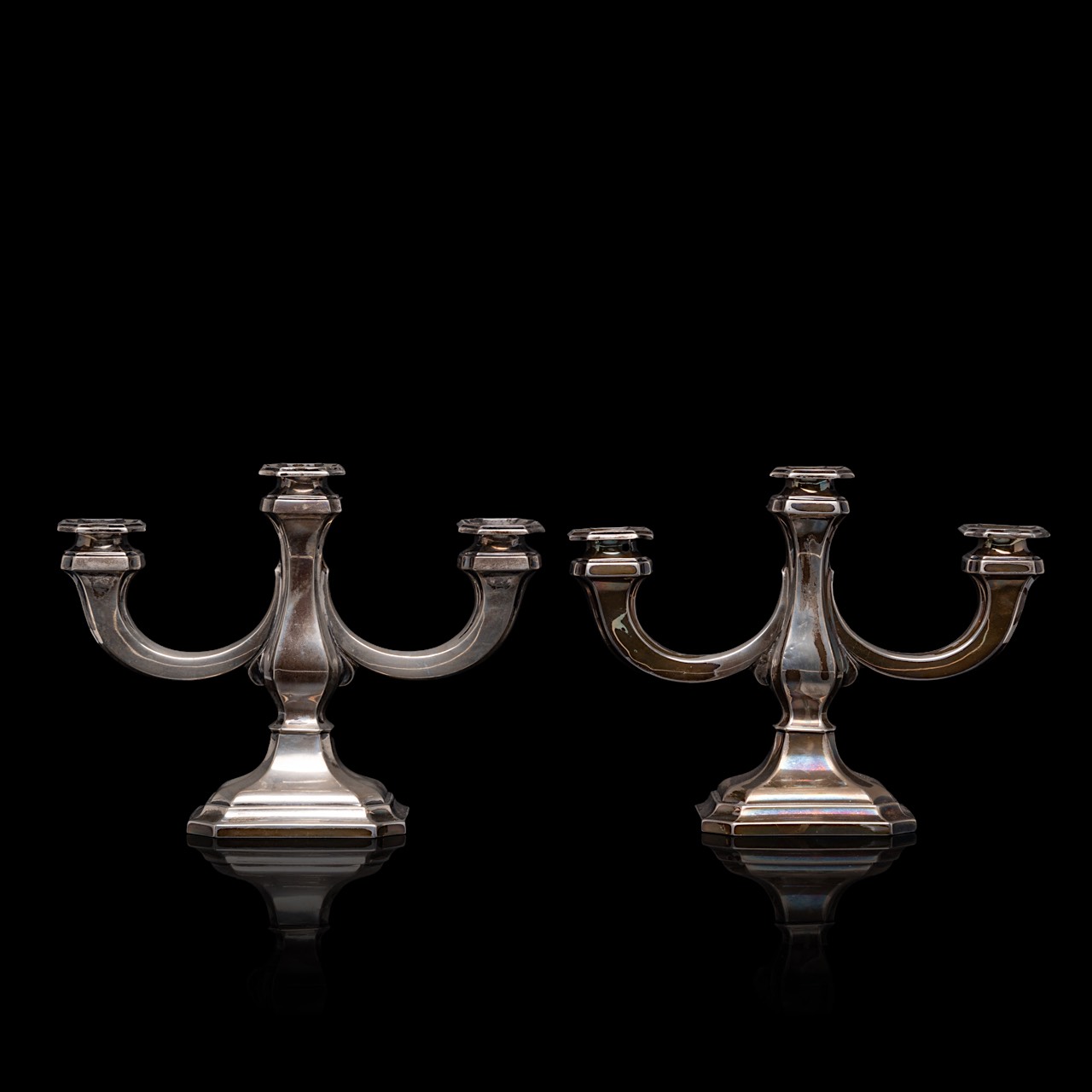 A pair of silver candlesticks, 830/000, H 18,5, total weight: ca 1251 g - Image 2 of 7