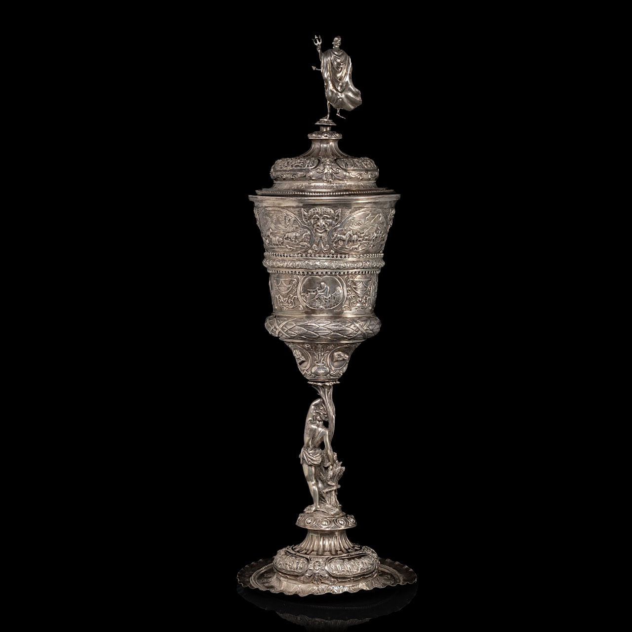 A 19thC Renaissance revival silver cup and cover, H 72,5 cm, total weight ca 2772 g - Image 3 of 9