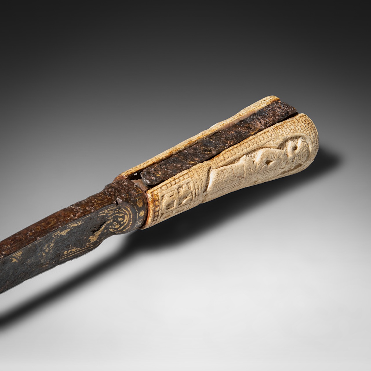 A rare, probably Byzantine dagger with a relief-cut bone handle, 12th/13thC, total L 36 cm - Image 8 of 10