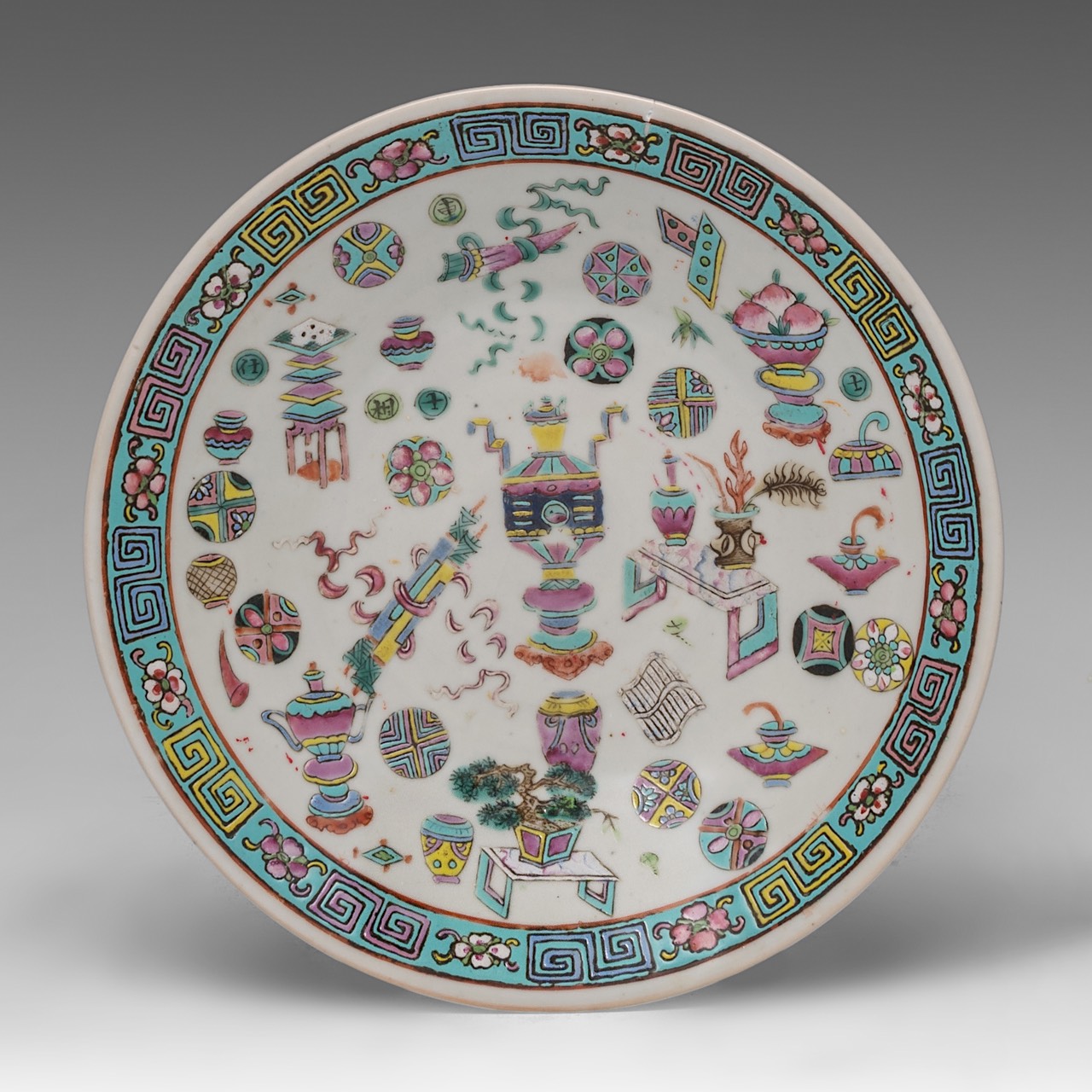 A collection of ten Chinese mineral carvings and a porcelain plate, incl. a carved mother-of-pearl s - Image 3 of 23