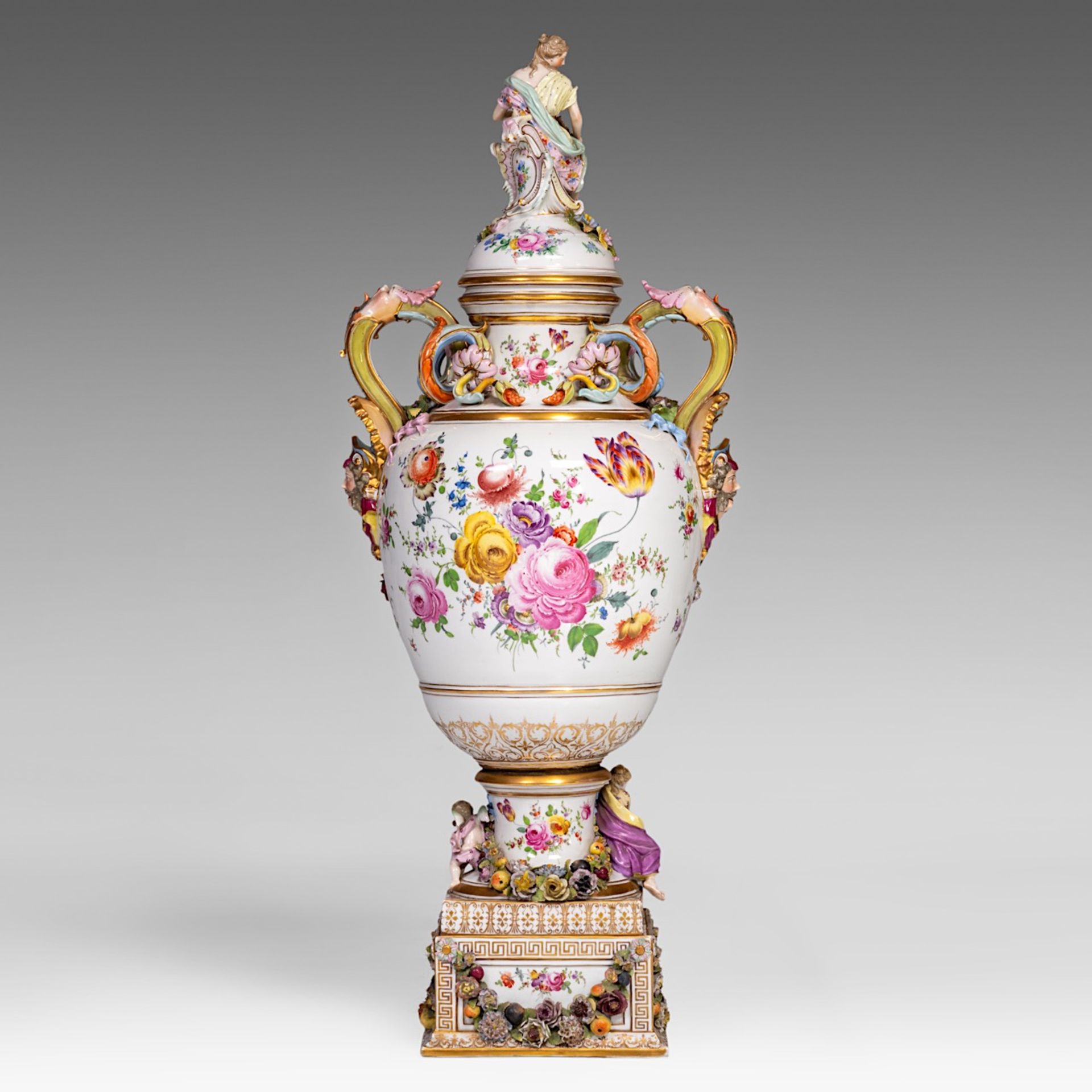A very imposing Saxony porcelain vase on stand, Postschappel manufactory, Dresden, H 107 cm (total) - Image 4 of 23