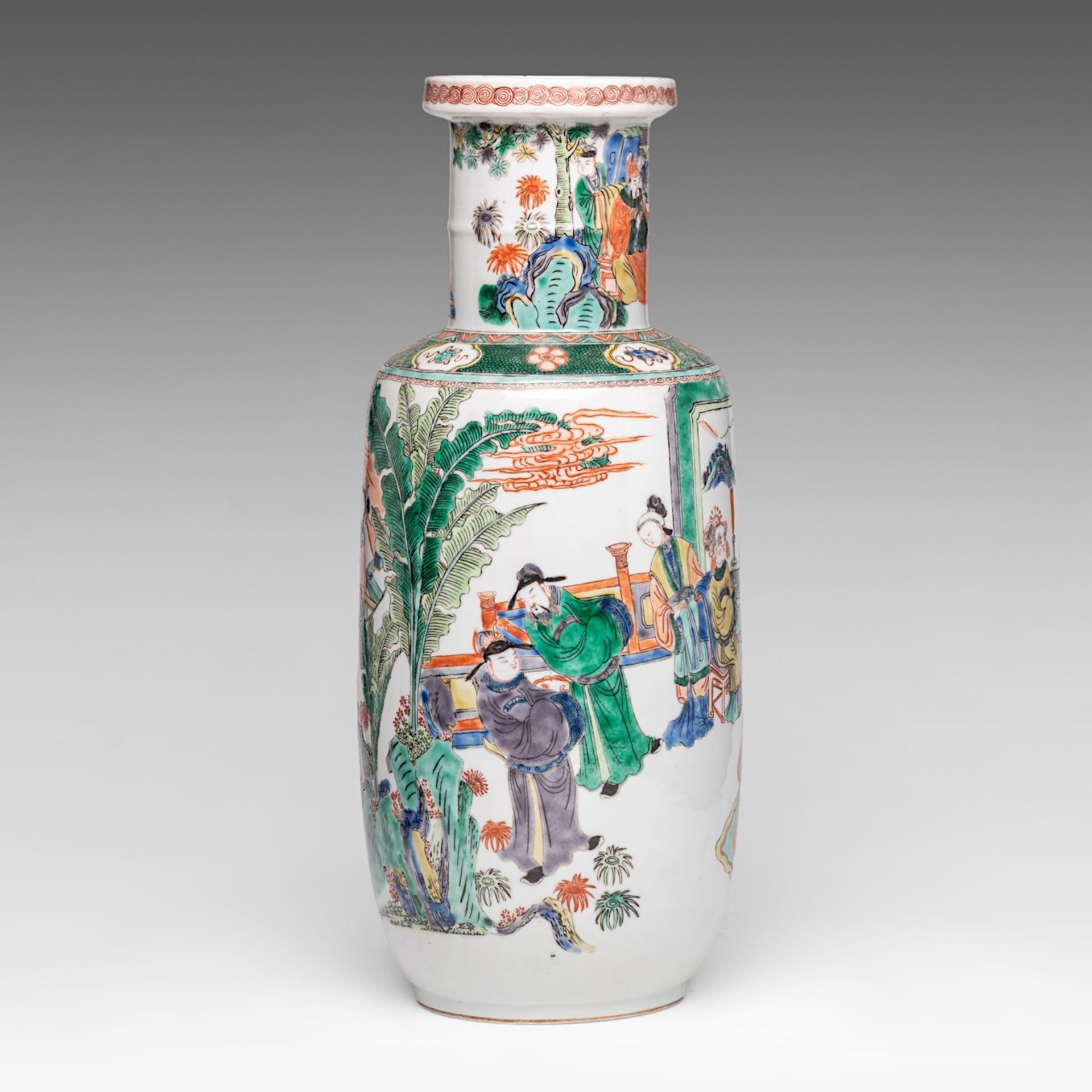 A Chinese famille verte 'The Birthday Reception for General Guo Ziyi' rouleau vase, Republic period, - Bild 4 aus 6