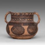 An elegant Chinese Neolithic Yangshao/Majiayao culture painted small pottery jar, Banshan-type, H 10