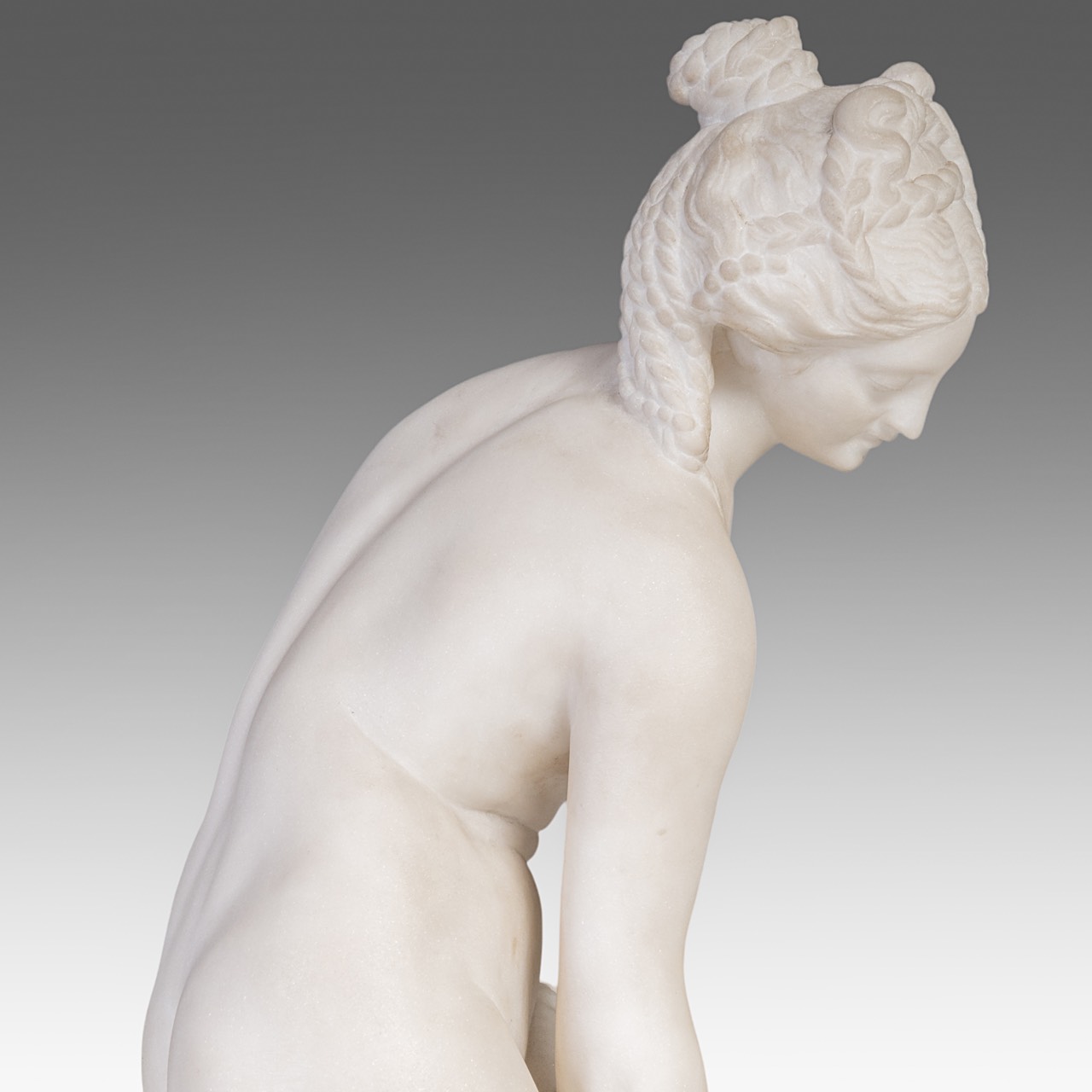A Carrara marble sculpture of the bathing Venus, on a Breche d'Alep marble column, H 170 cm (total) - Image 13 of 13