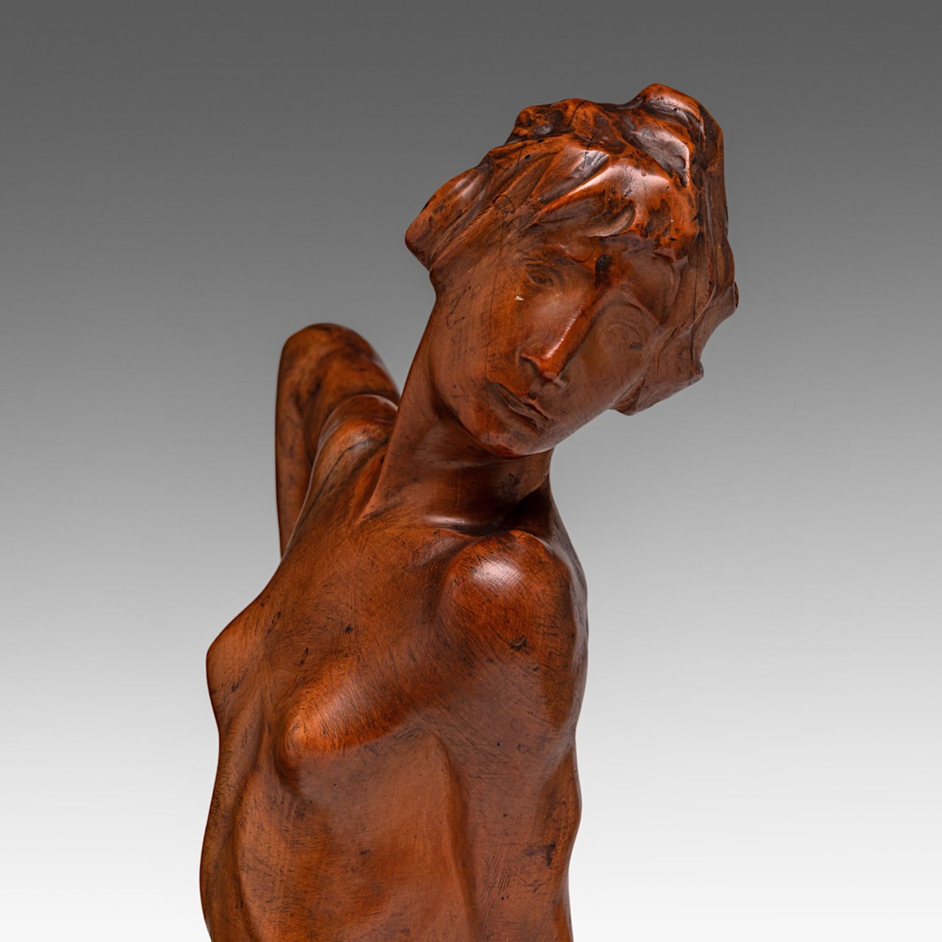 George Minne (1866-1941), 'Baigneuse I', carved wood, H 40 cm - Image 9 of 10