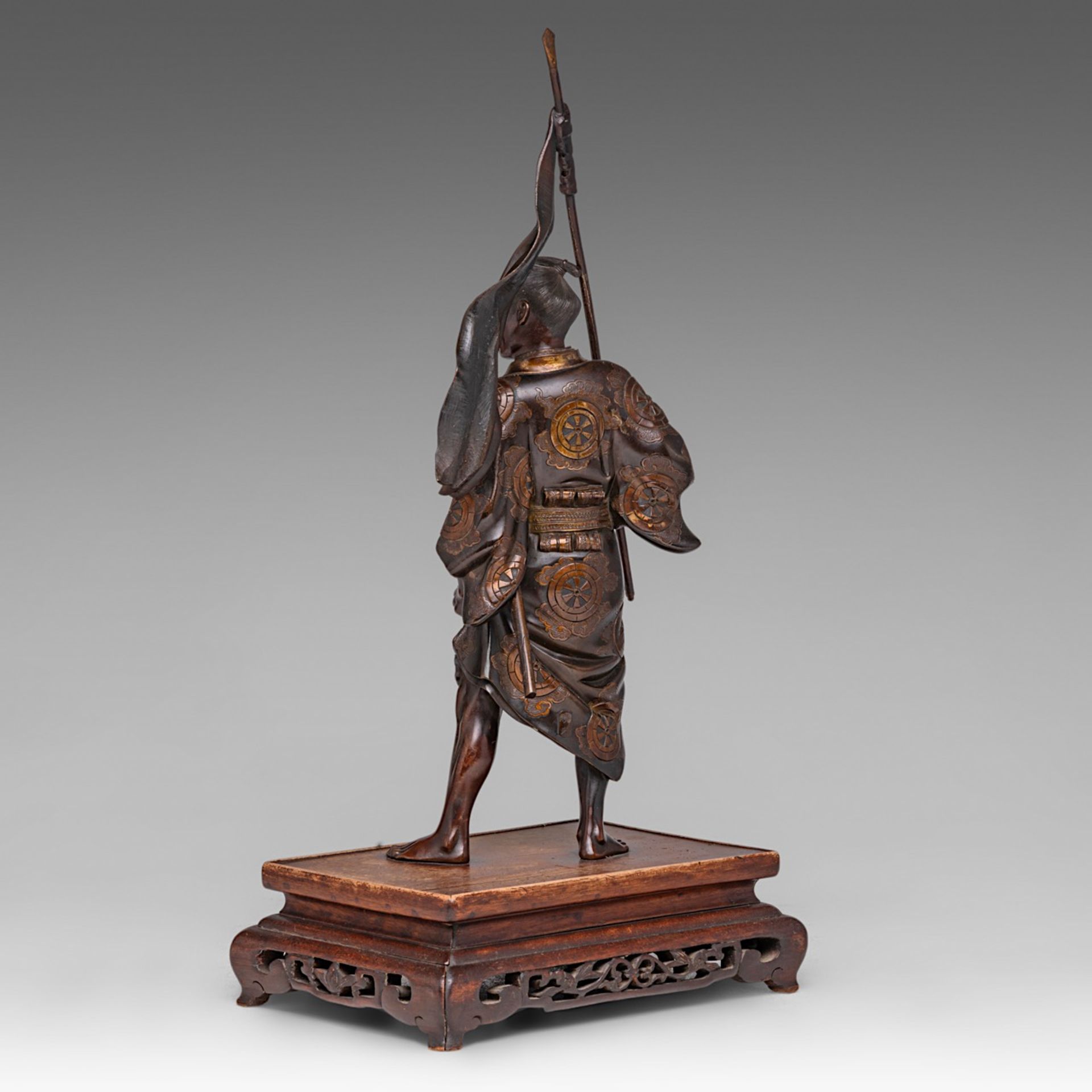 A Japanese bronze okimono of a warrior from the tale of Genji, signed, Meiji period (1868-1912), fix - Image 4 of 9