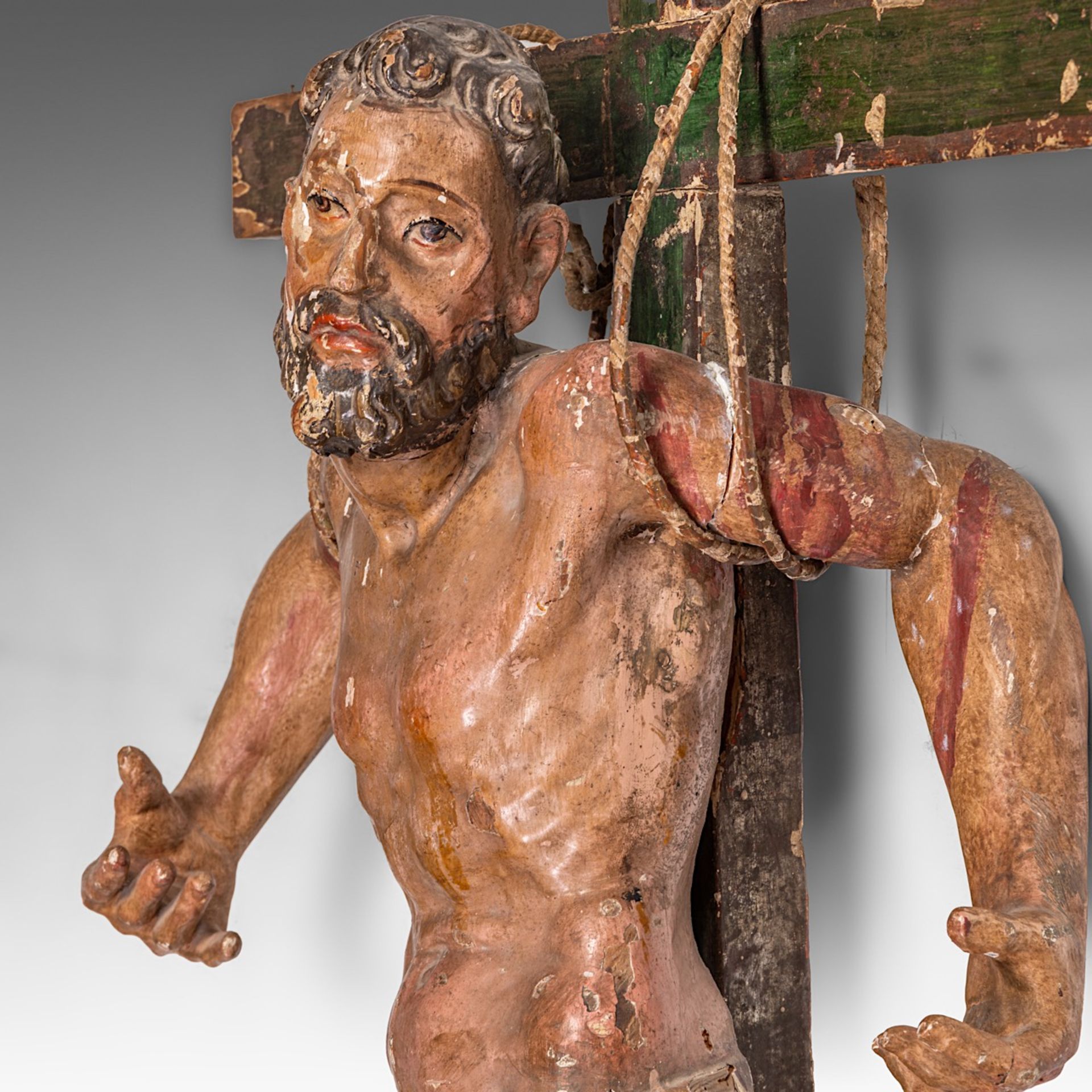 A large polychrome wooden sculpture of 'The Penitent Thief, Dismas', 16th/17thC, Spain, H 110 cm (th - Image 6 of 6