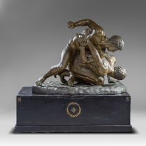 A patinated bronze group of the wrestlers, after the antique, H 90 - W 125 - D 73 cm