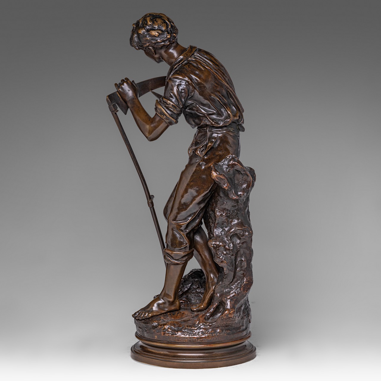 Mathurin Moreau (1822-1912), boy with scythe, patinated bronze, H 62 cm - Image 3 of 7