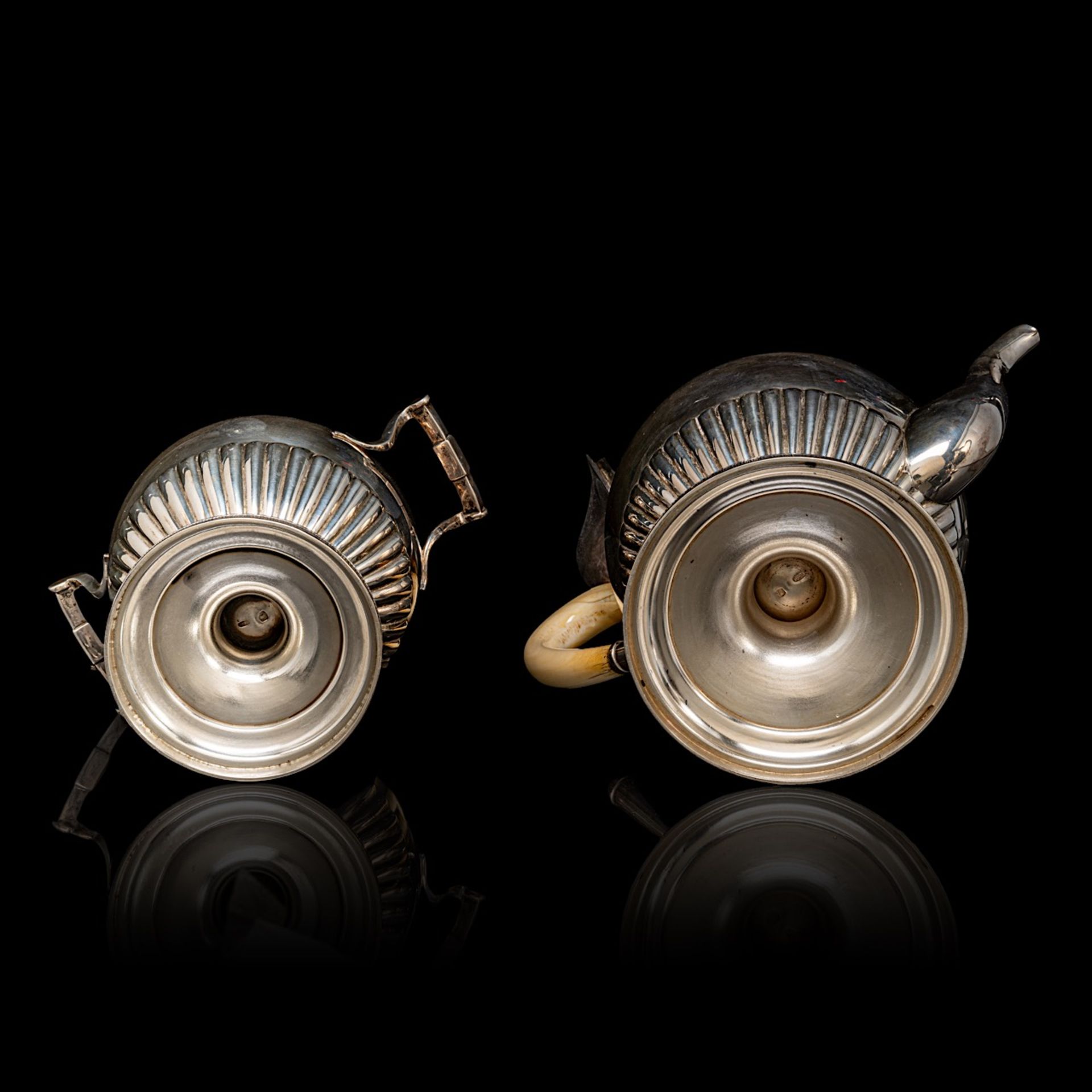A 20thC neoclassical four-piece 835/000 silver tea and coffee set by Wolf-Zondervan, total weight: a - Bild 6 aus 16