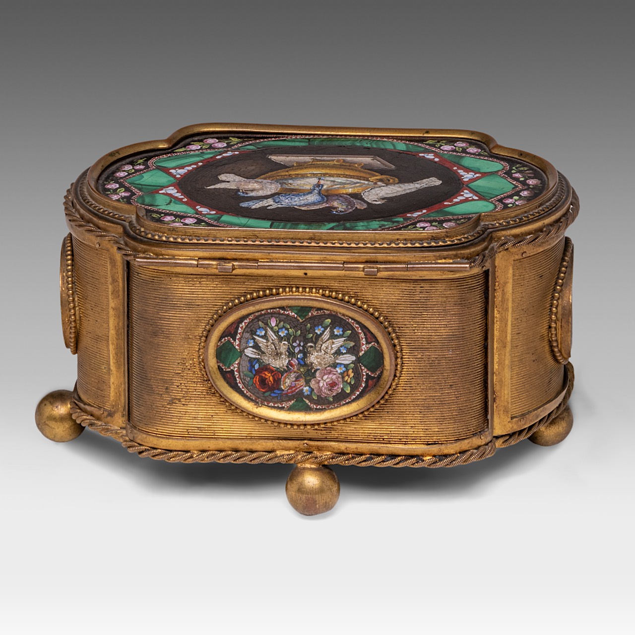 A Grand Tour Italian gilt metal and micro-mosaic jewellery casket, marked Guttin 7.5 x 14 x 9 cm. (2 - Image 4 of 7