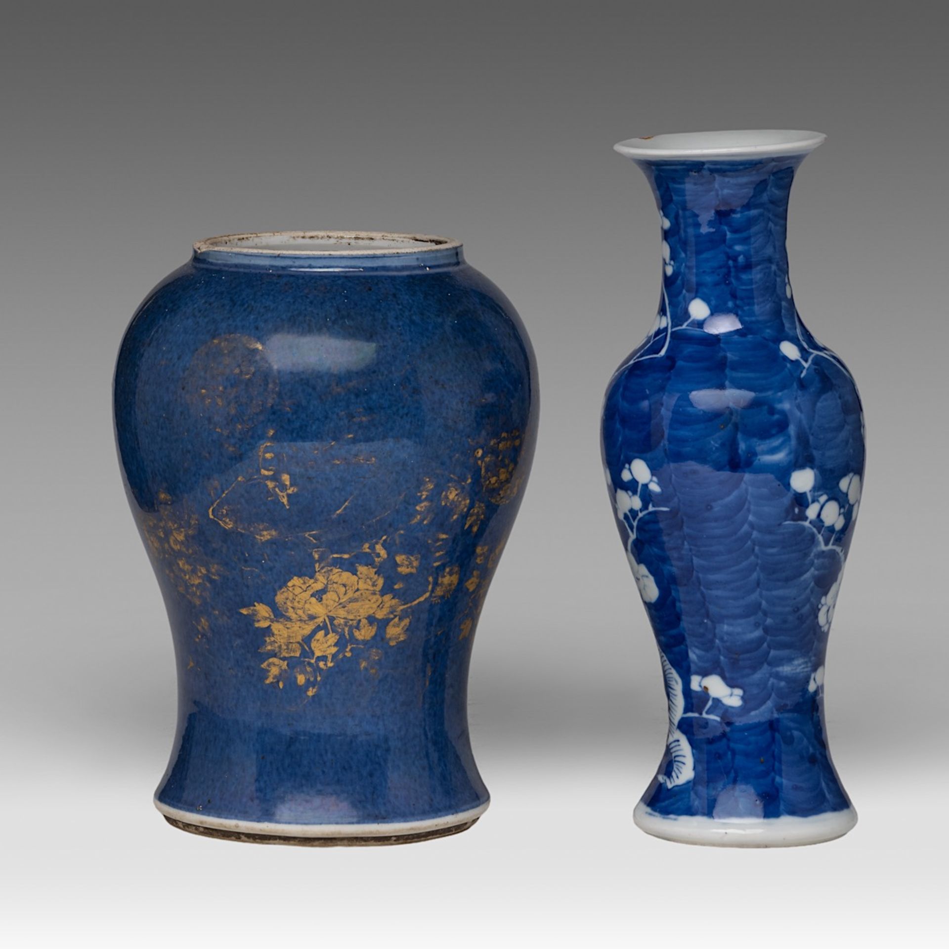 A collection of seven Chinese porcelain ware, 18thC - 20thC, tallest H 30 cm (7) - Image 11 of 15