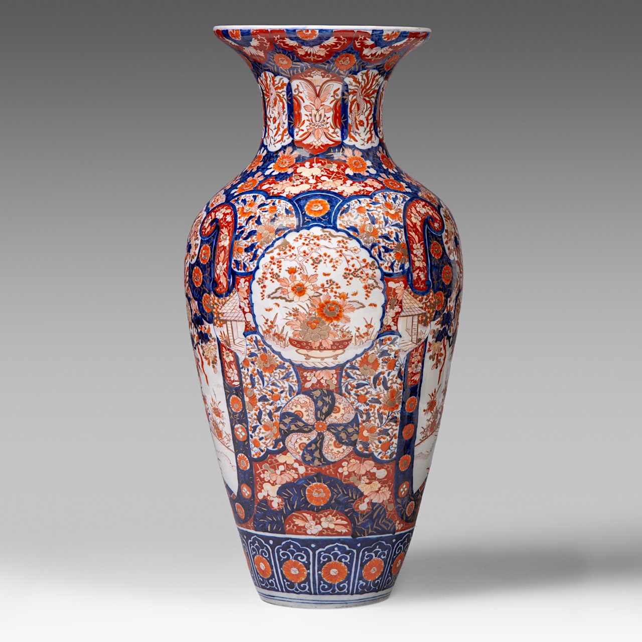 An imposing Japanese Imari 'Phoenix' vase, Meiji period (1868-1912), H 96 cm - Image 4 of 6