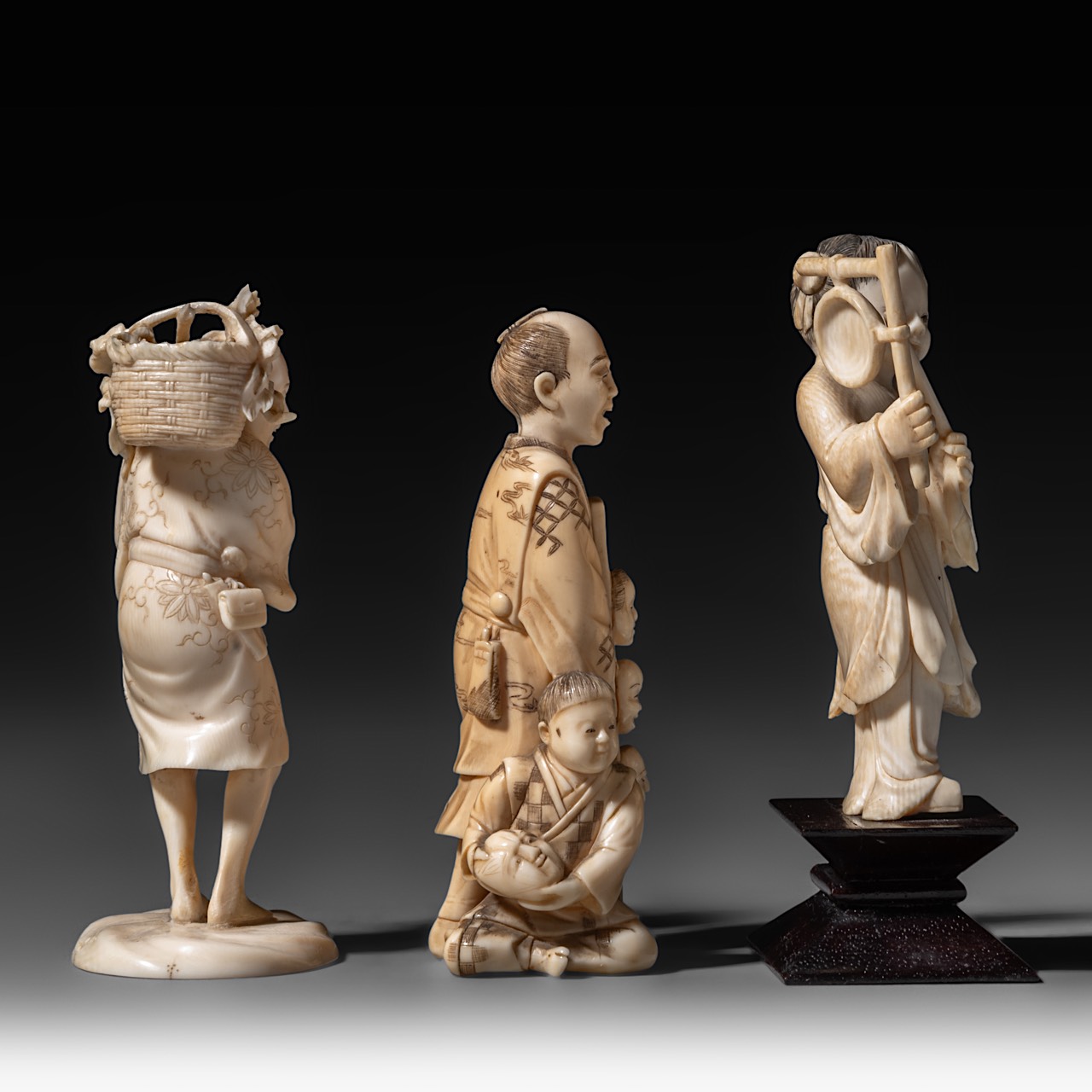 Two Japanese Meiji period ivory okimono; added a ditto Republic period Chinese figure; one okimono r - Image 5 of 7