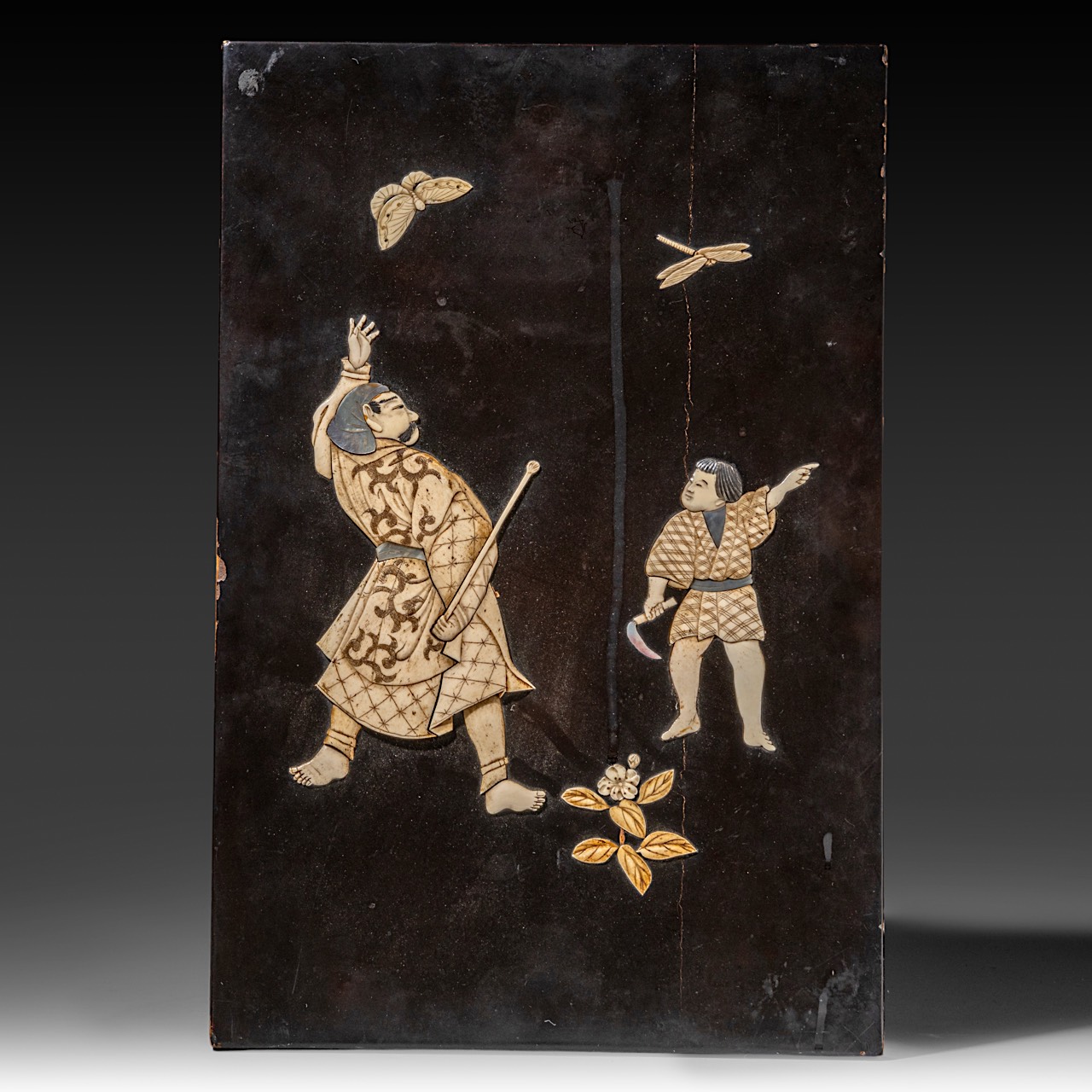 Two lacquer panels with Shibayama inlay, Meiji period (1868-1912), both 47x32 cm / 46x30 cm - Image 8 of 9