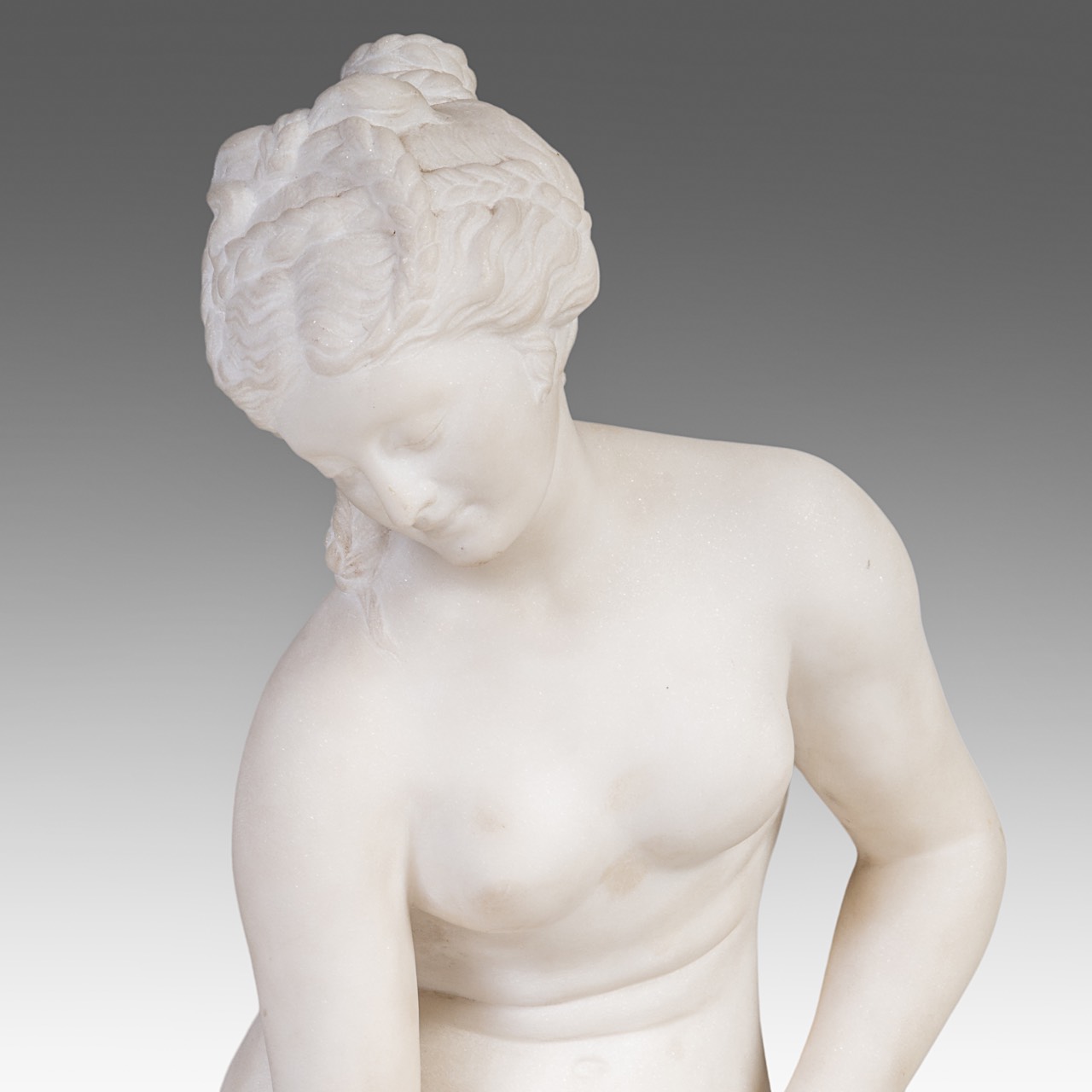 A Carrara marble sculpture of the bathing Venus, on a Breche d'Alep marble column, H 170 cm (total) - Image 12 of 13