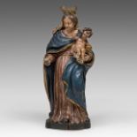 A polychrome wooden sculpture of the Madonna and Child, 18thC, H 92 cm