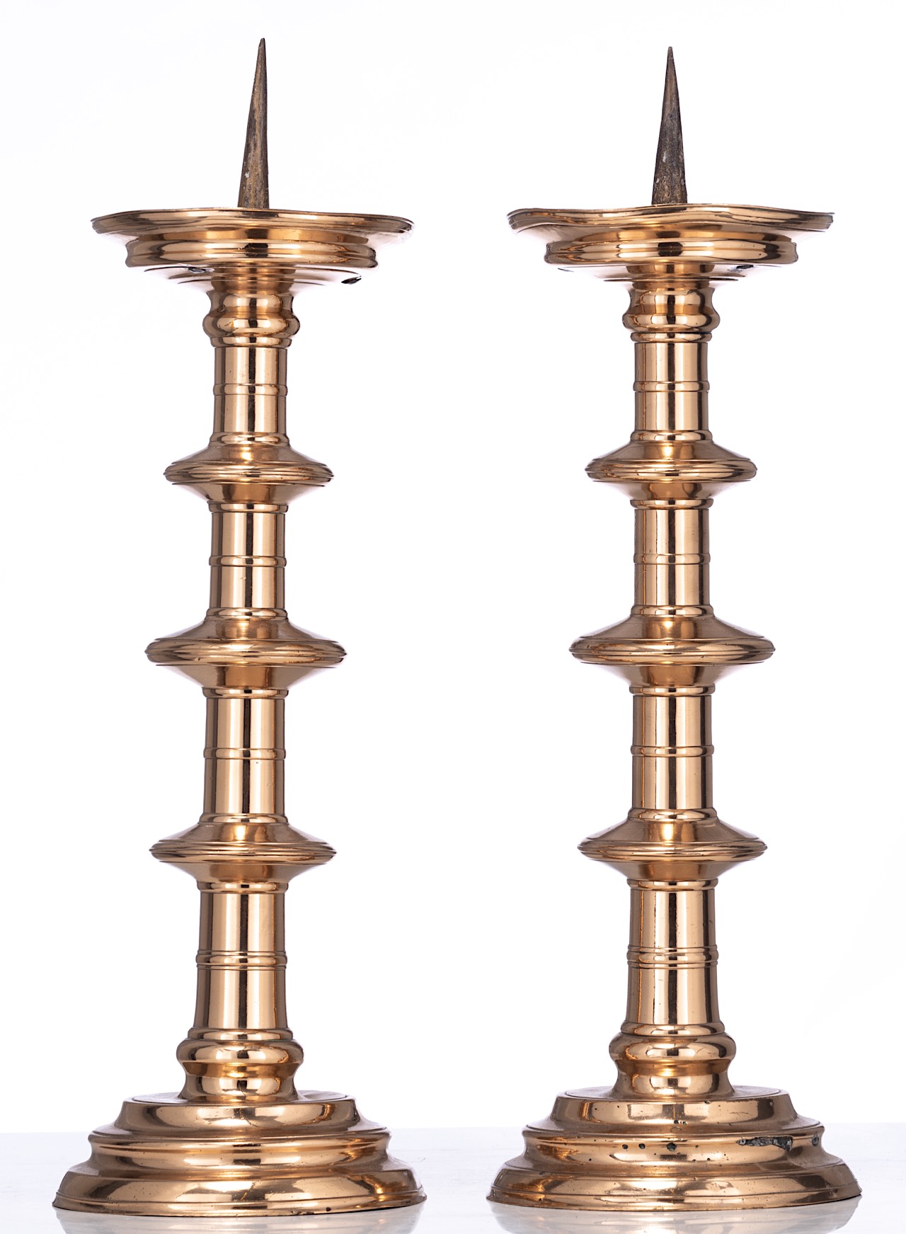 A pair of pricket candlesticks, 16thC, H 55 - 56 cm - Image 5 of 16