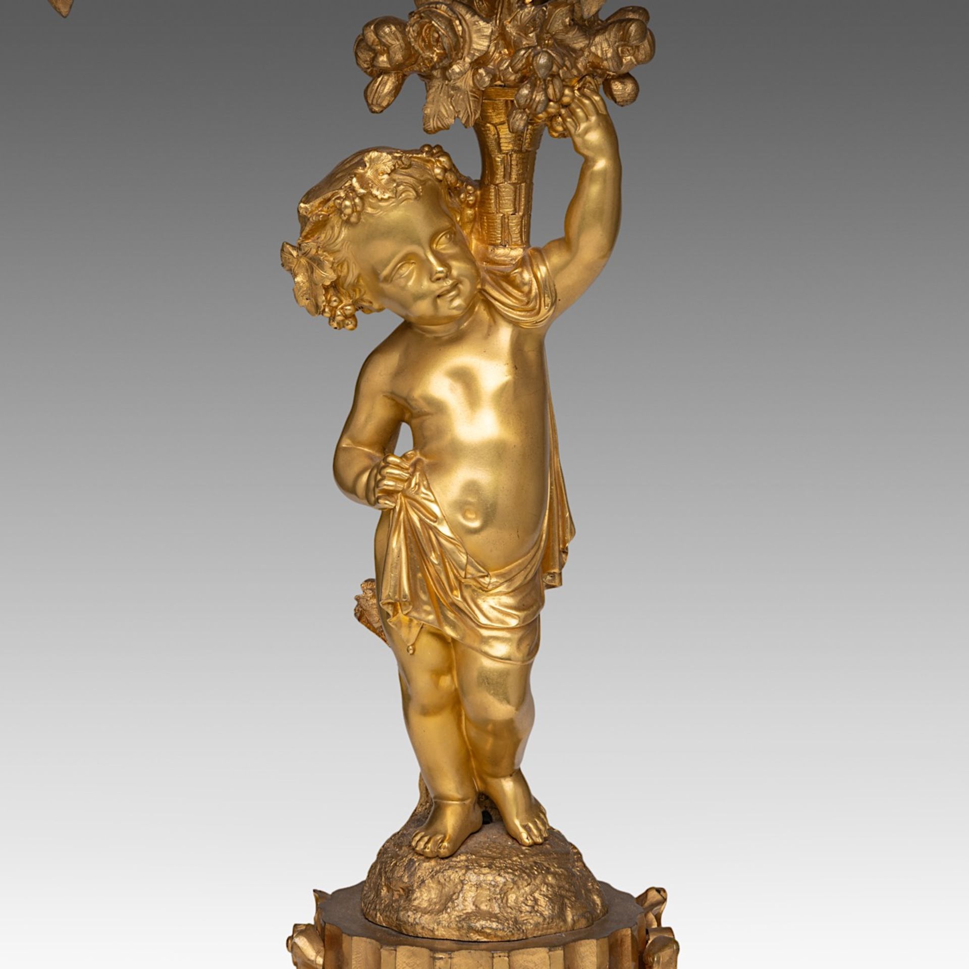A pair of Napoleon III gilt bronze candelabras, H 70 cm - Bild 5 aus 5