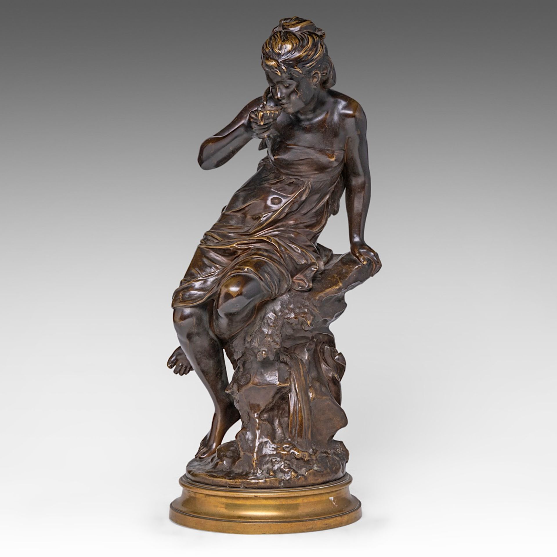 Mathurin Moreau (1822-1912), Venus clasping a Shell, patinated bronze, H 55 cm - Bild 2 aus 7