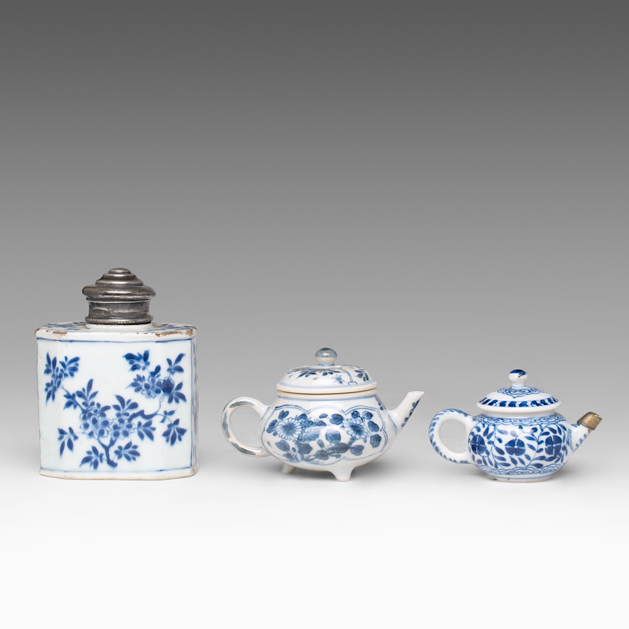 A small collection of three Chinese blue and white floral decorated tea ware, Kangxi period and 18th - Image 3 of 9