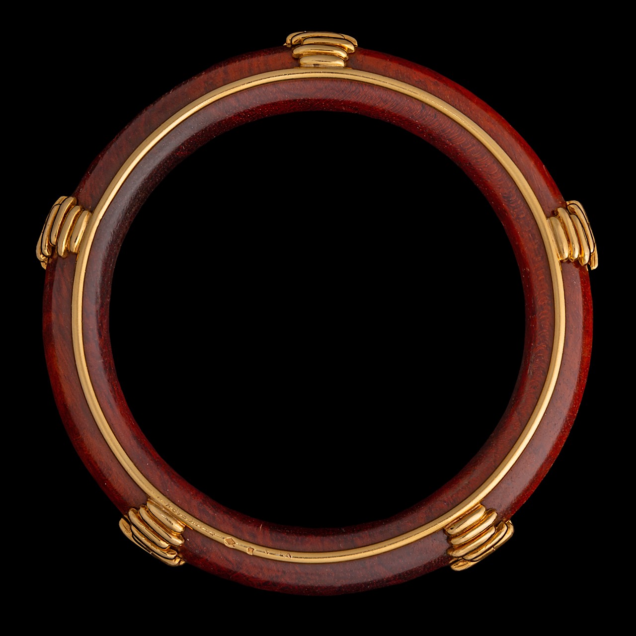 Van Cleef & Arpels, a wood and gold bangle bracelet, 18ct gold, signed VCA, Inner circumference 20 c - Image 3 of 7