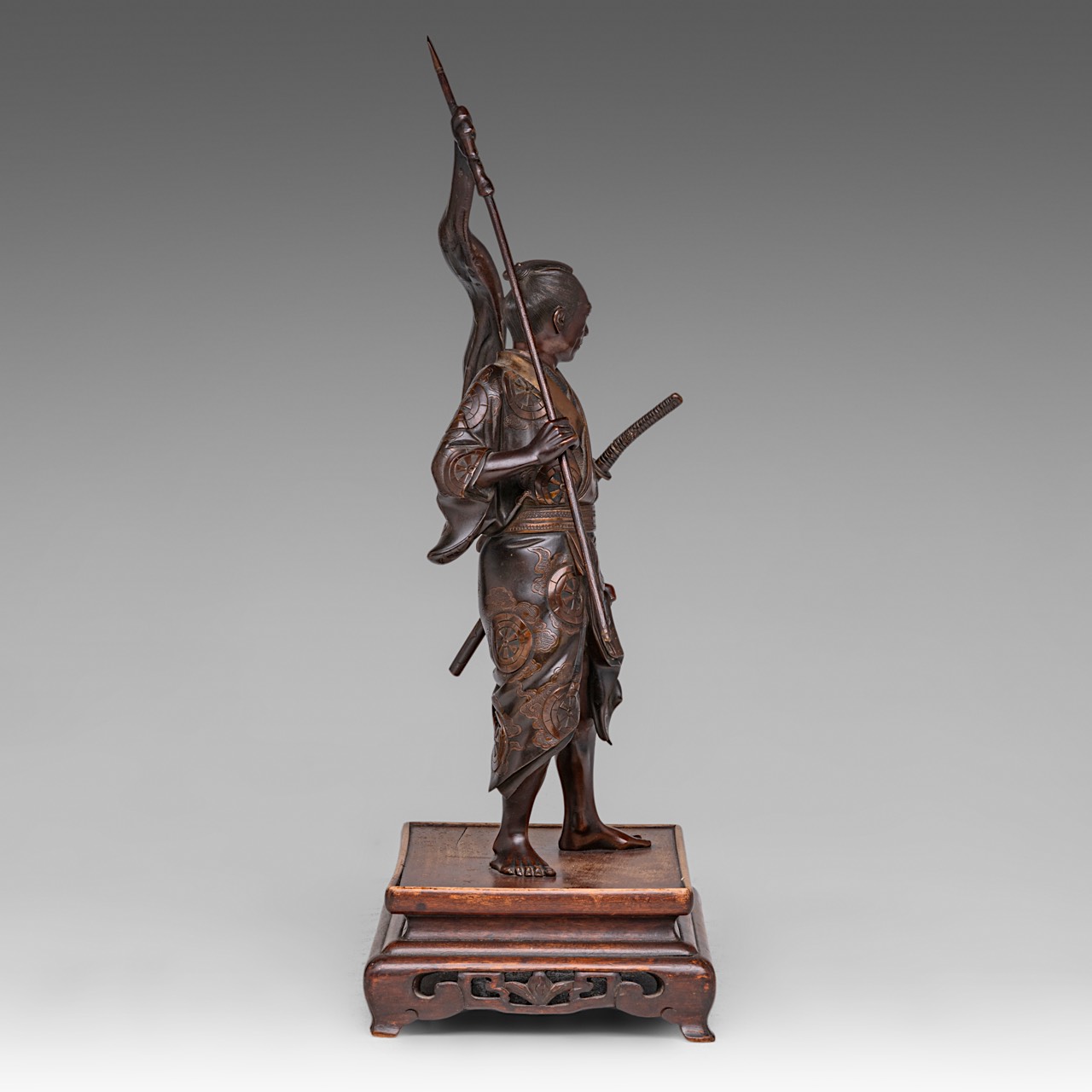 A Japanese bronze okimono of a warrior from the tale of Genji, signed, Meiji period (1868-1912), fix - Image 6 of 9