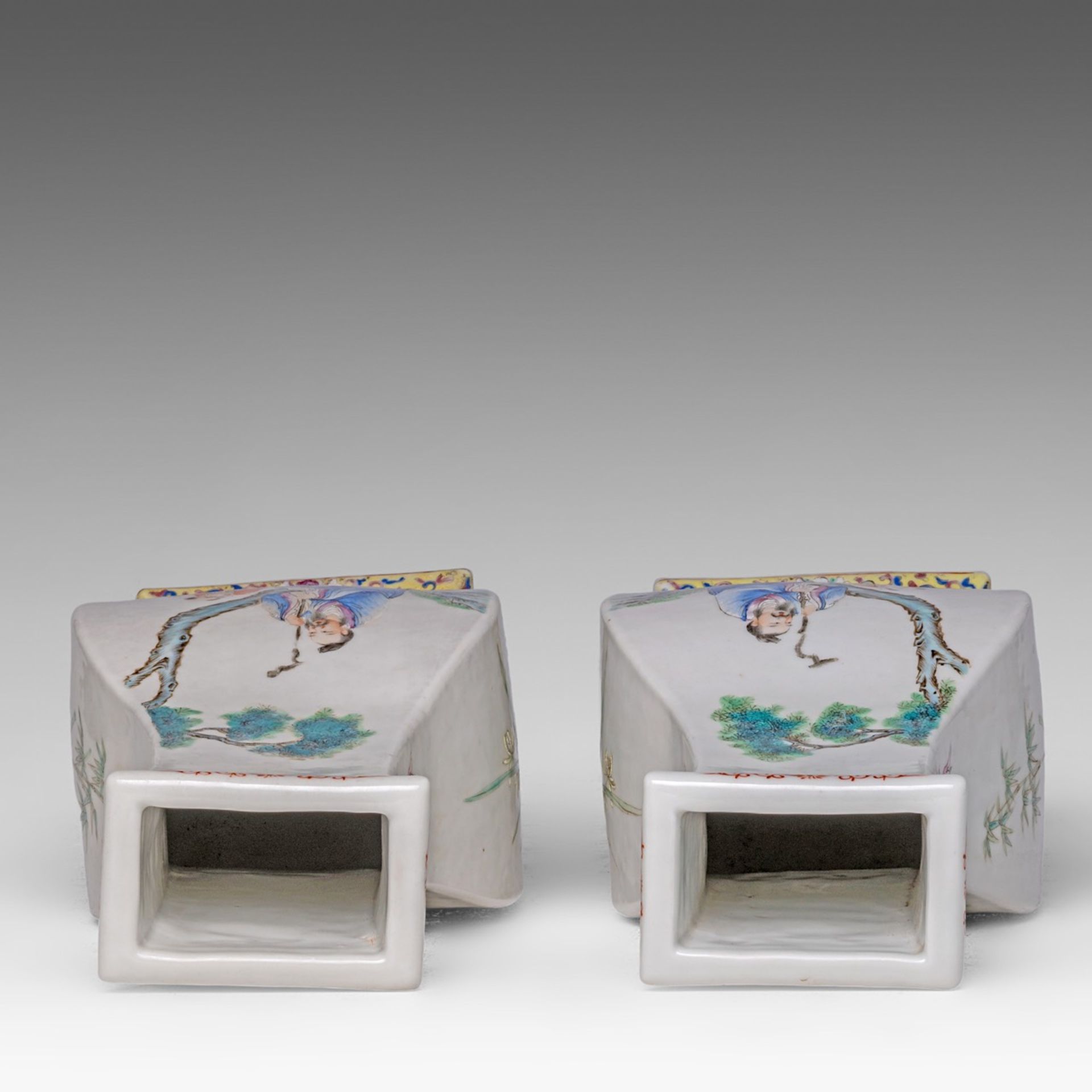 A pair of Chinese famille rose 'Scholar and Pupil boy' fanghu vases, with a Qianlong mark, Republic - Image 5 of 6