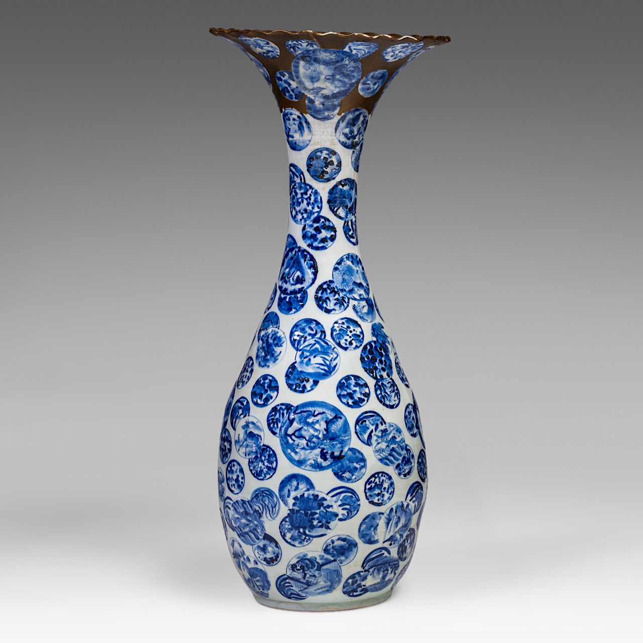 A large Japanese blue and white 'Flower Balls' Arita vase, signed, Meiji period (1868-1912), H 105 c - Image 3 of 6