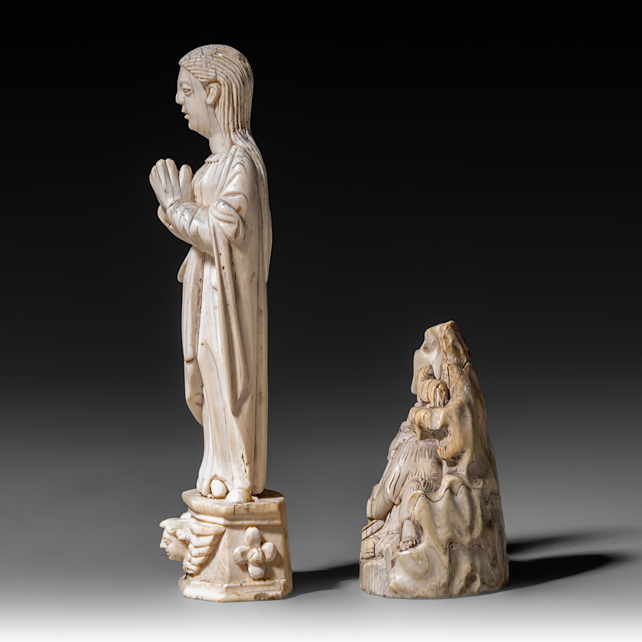 Two carved ivory Indo-Portuguese religious figures; one depicts an upright standing and praying Virg - Image 3 of 8