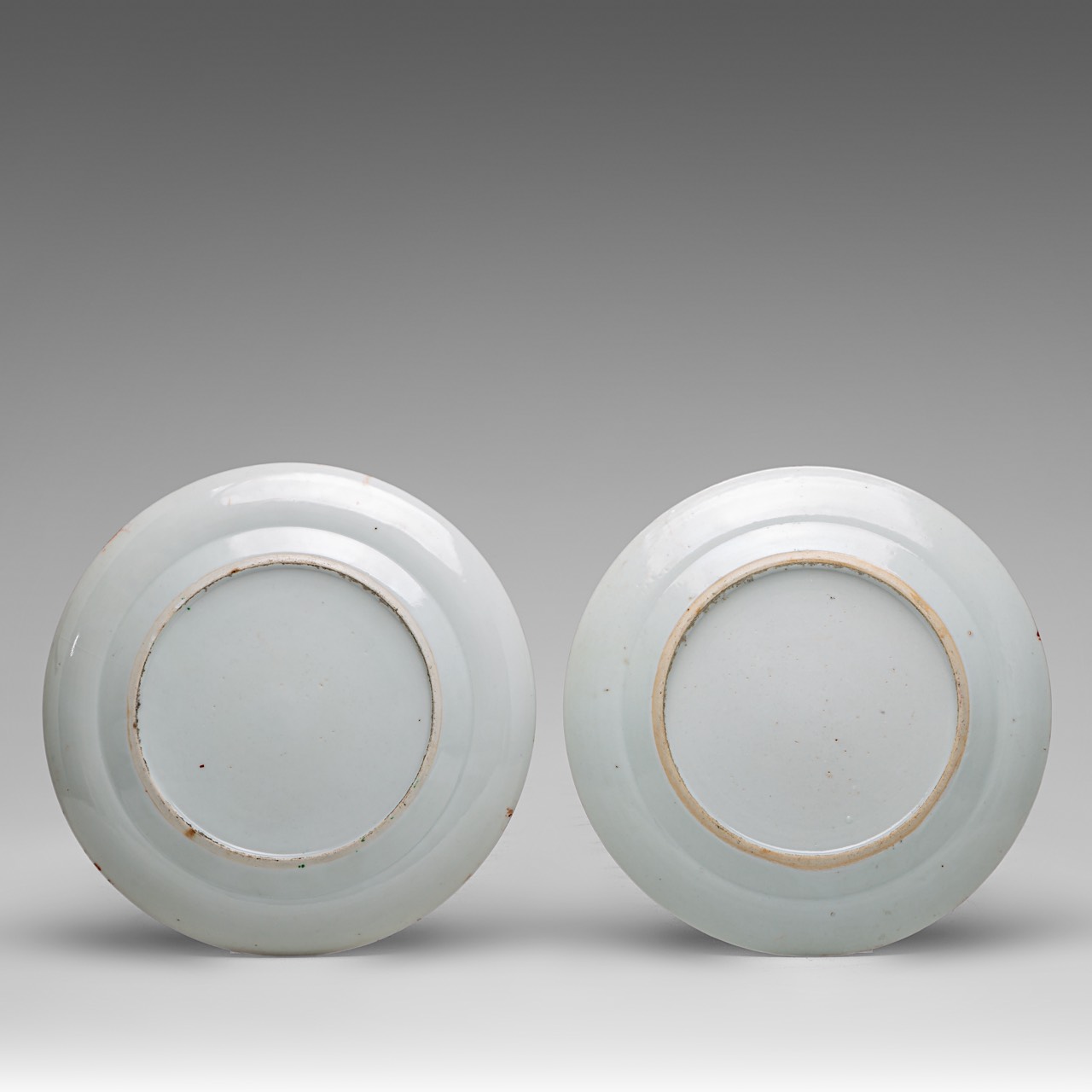 Eight Chinese Canton rose mandarin and rose medallion dishes, 19thC, dia 20 cm - added a famille noi - Image 8 of 16