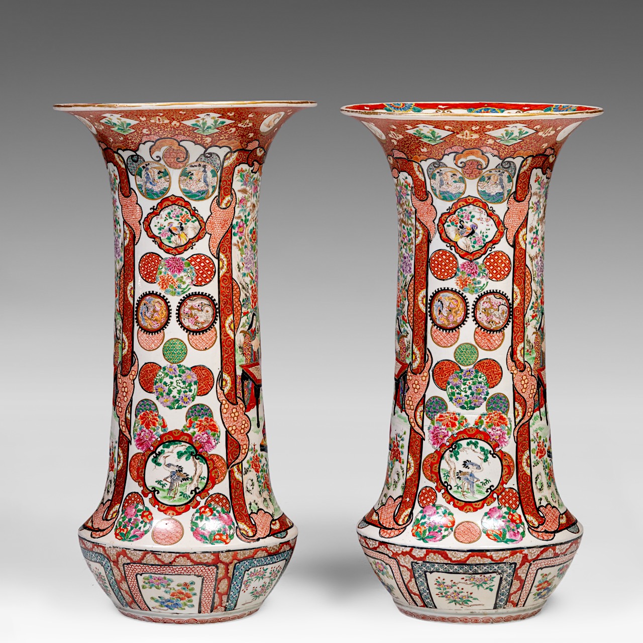 A pair of Japanese Kutani trumpet beaker vases, Meiji-period (1868-1912), H 68 cm - Image 2 of 6