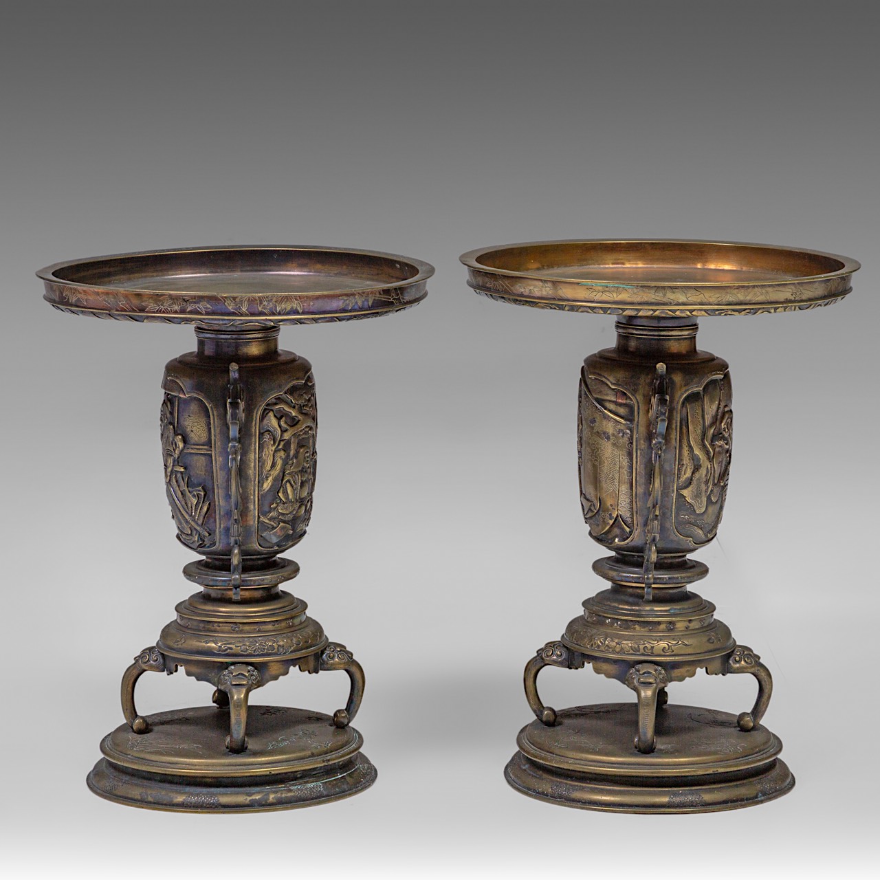 A pair of Japanese gilt bronze usubata (flower vase for ikebana), Meiji period (1868-1912), both H 4 - Image 2 of 6