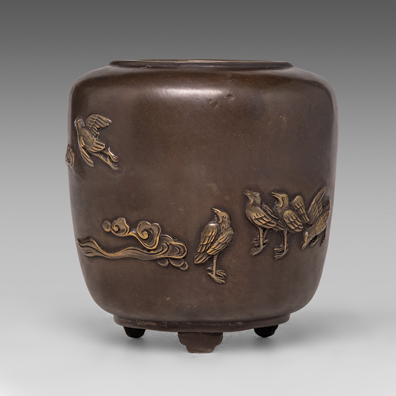 A Japanese bronze 'Birds amongst Branches' censer, Meiji period (1868-1912), H 11 cm - Image 5 of 8