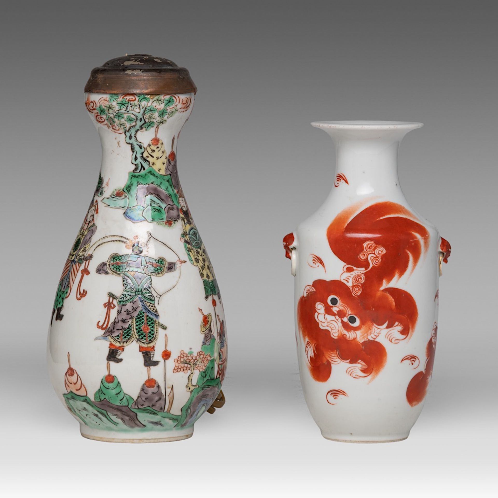A collection of seven Chinese porcelain ware, 18thC - 20thC, tallest H 30 cm (7) - Image 14 of 15