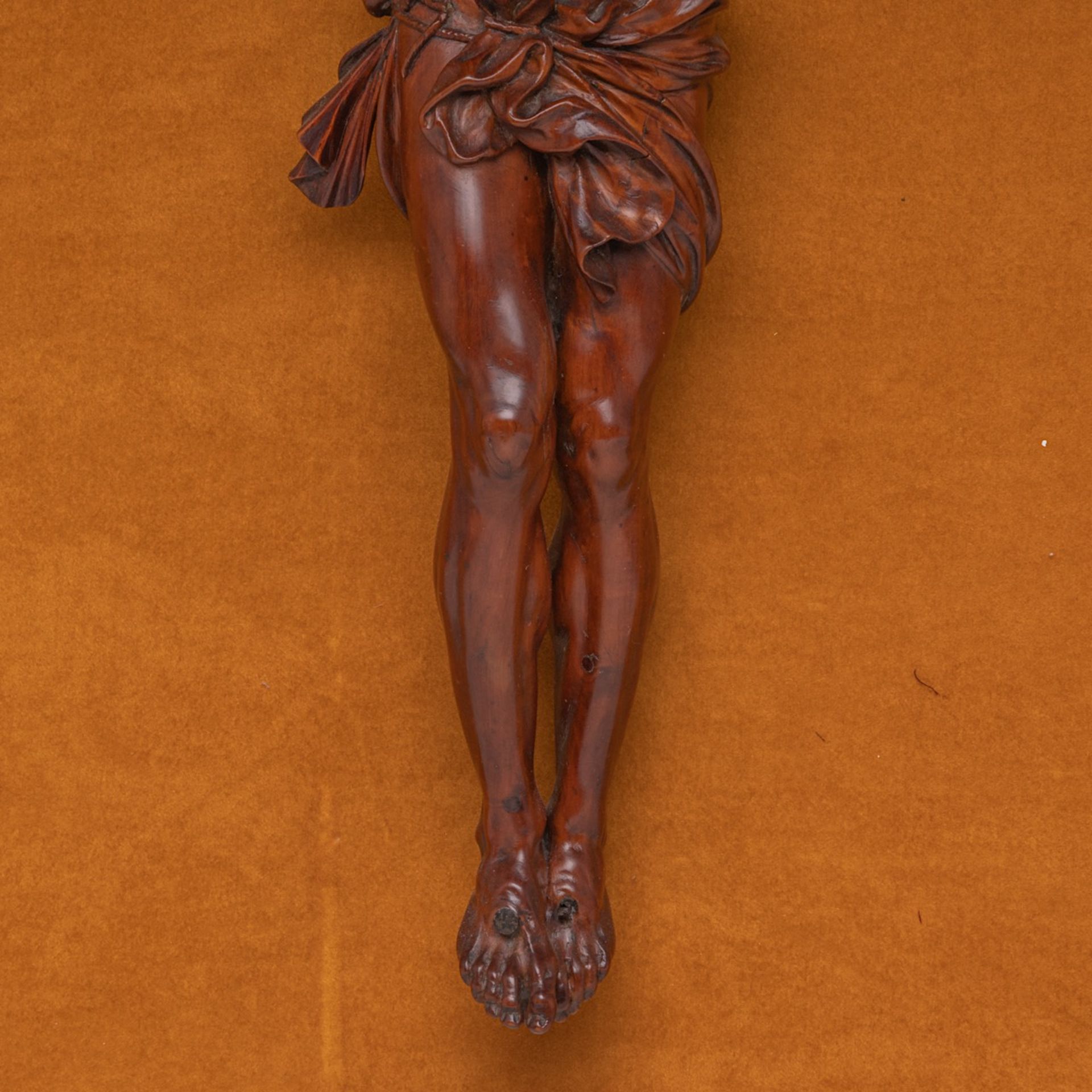 A finely carved Baroque boxwood Copus Christi, 19thC, H 45 cm - Bild 5 aus 5