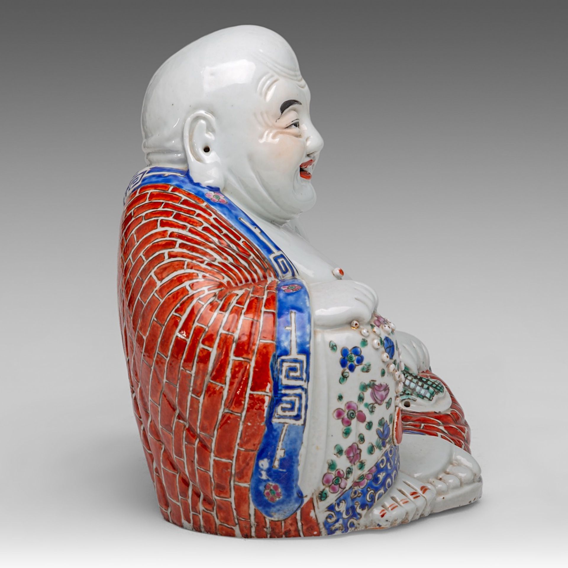 A Chinese famille rose enamelled biscuit figure of smiling a Budai, with an impressed mark, 20thC, H - Bild 12 aus 14
