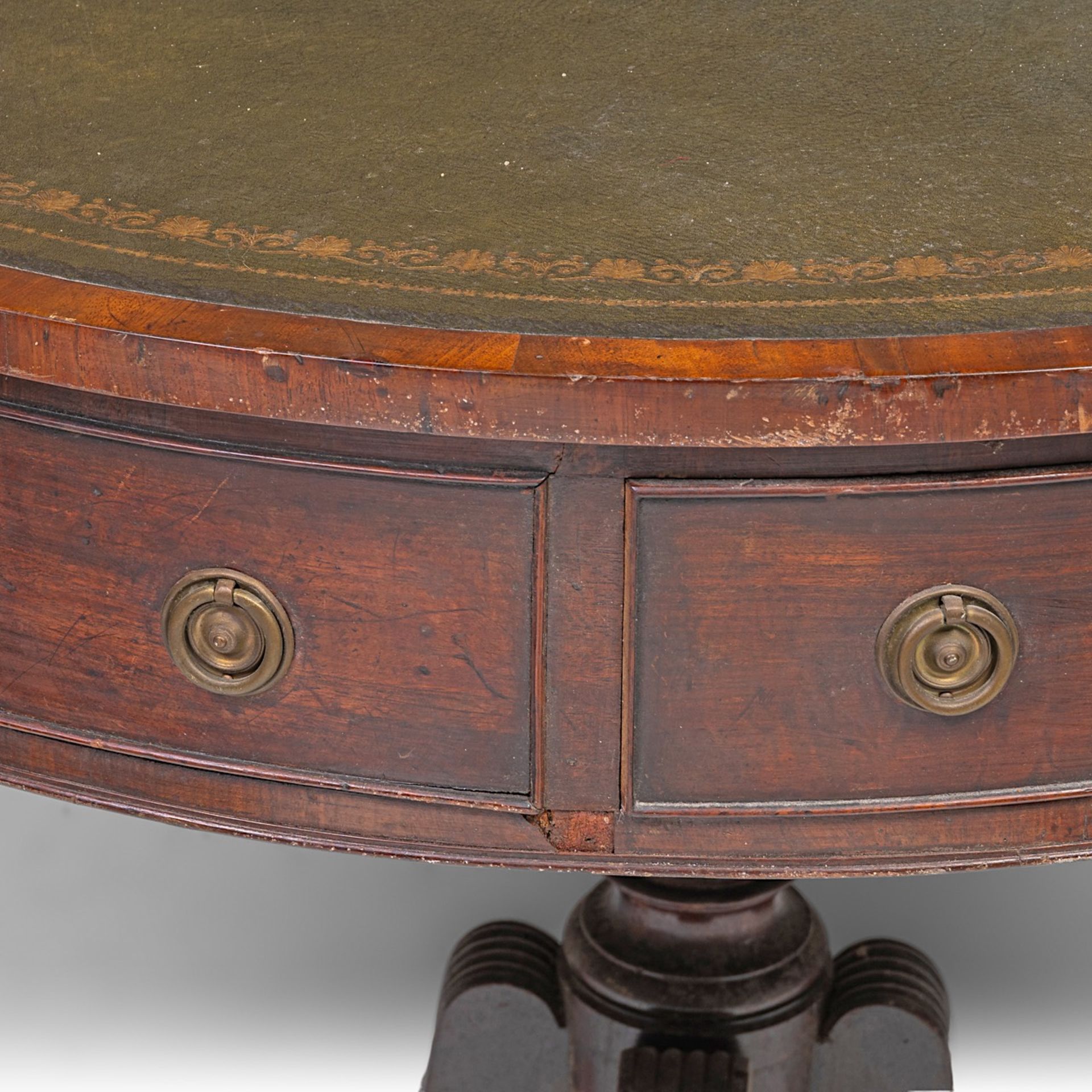 An English revolving drum table, marked with a crowned WR, ca. 1800, H 74 cm - dia 91 cm - Image 8 of 9
