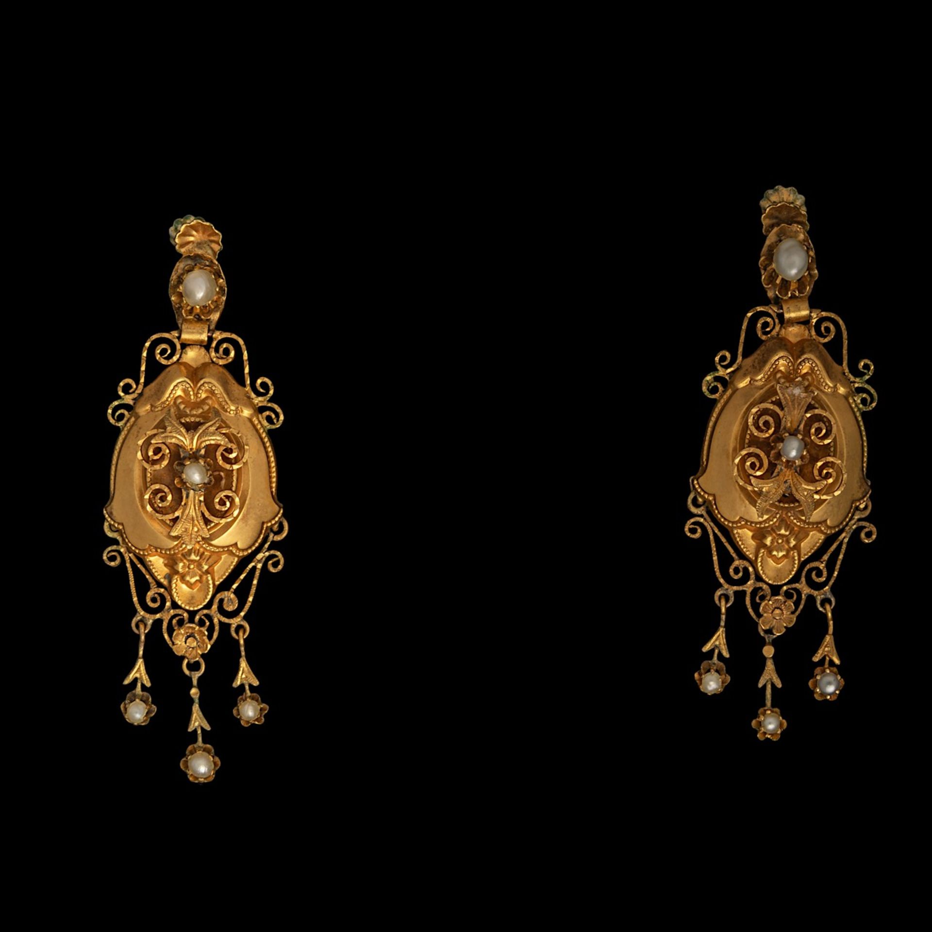 A classic Victorian 18ct yellow gold garniture set, set with pearls, total weight: ca 22,8 g - Bild 5 aus 8